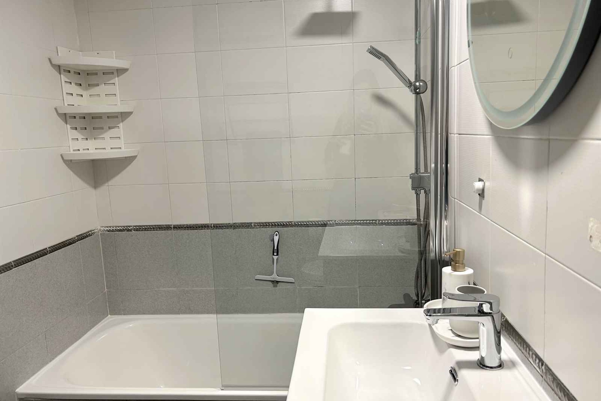 Alquiler a corto plazo - Apartamento / piso - Albir - Centro