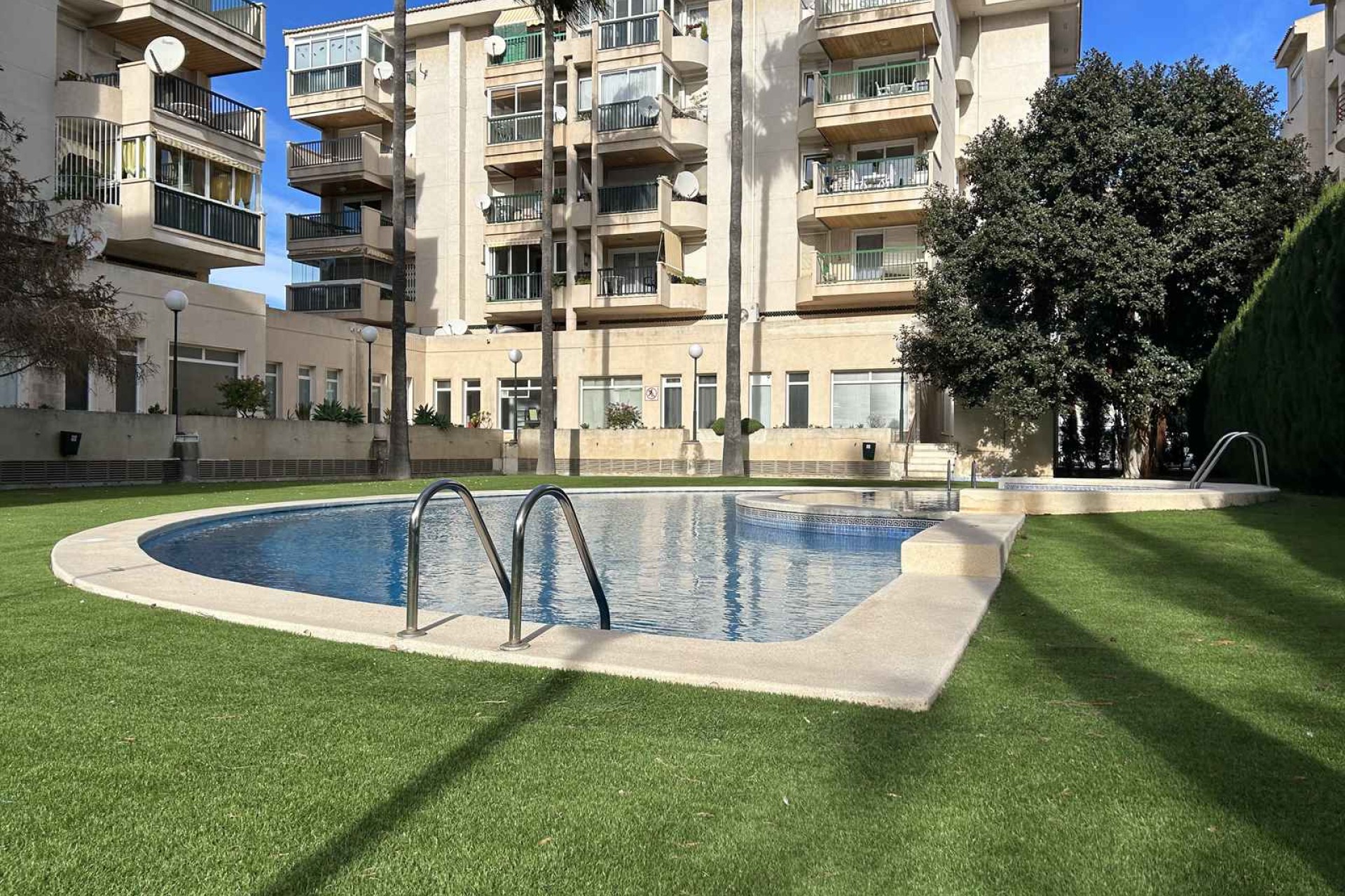 Alquiler a corto plazo - Apartamento / piso - Albir - Centro
