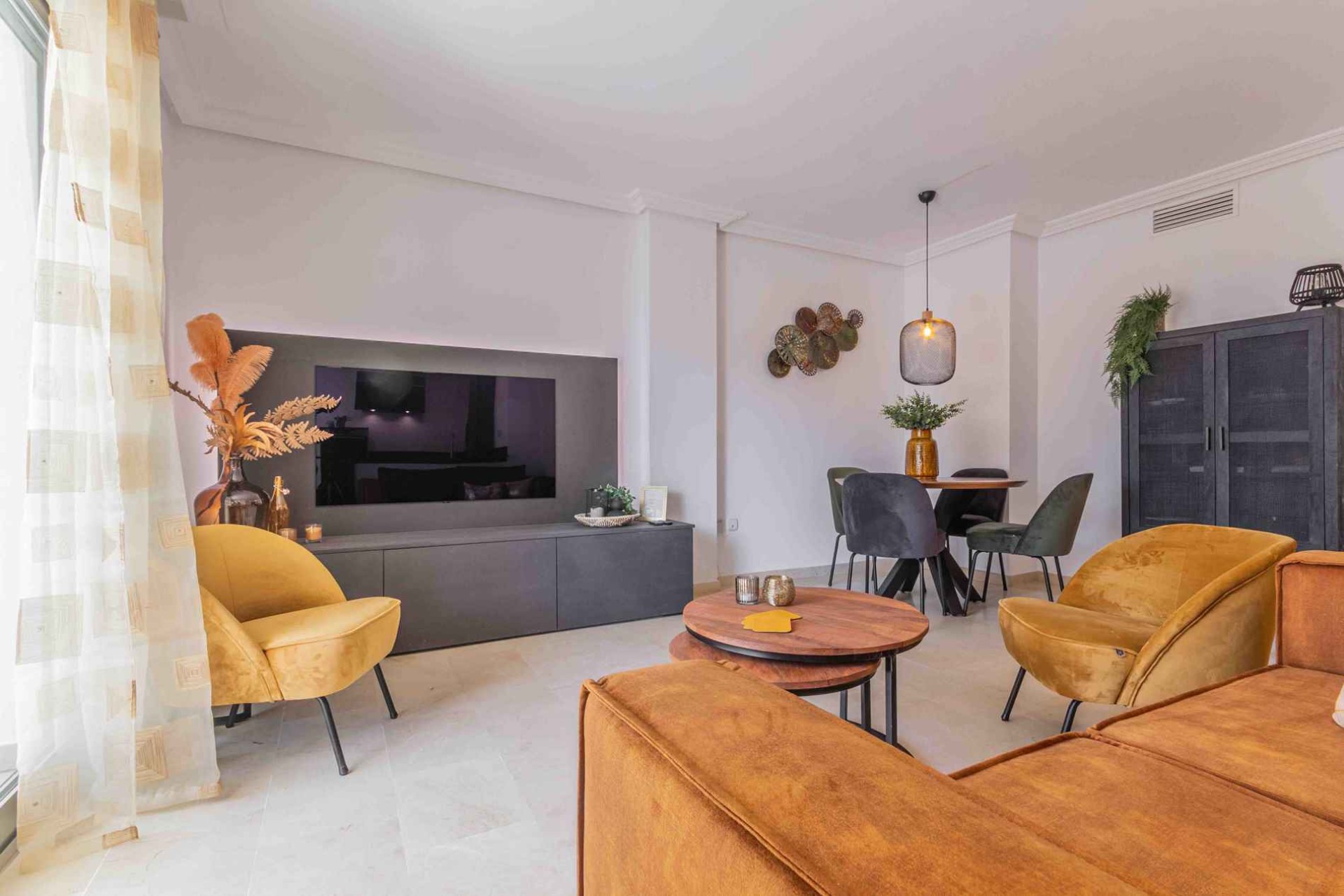 Alquiler a corto plazo - Apartamento / piso - Albir - Centro