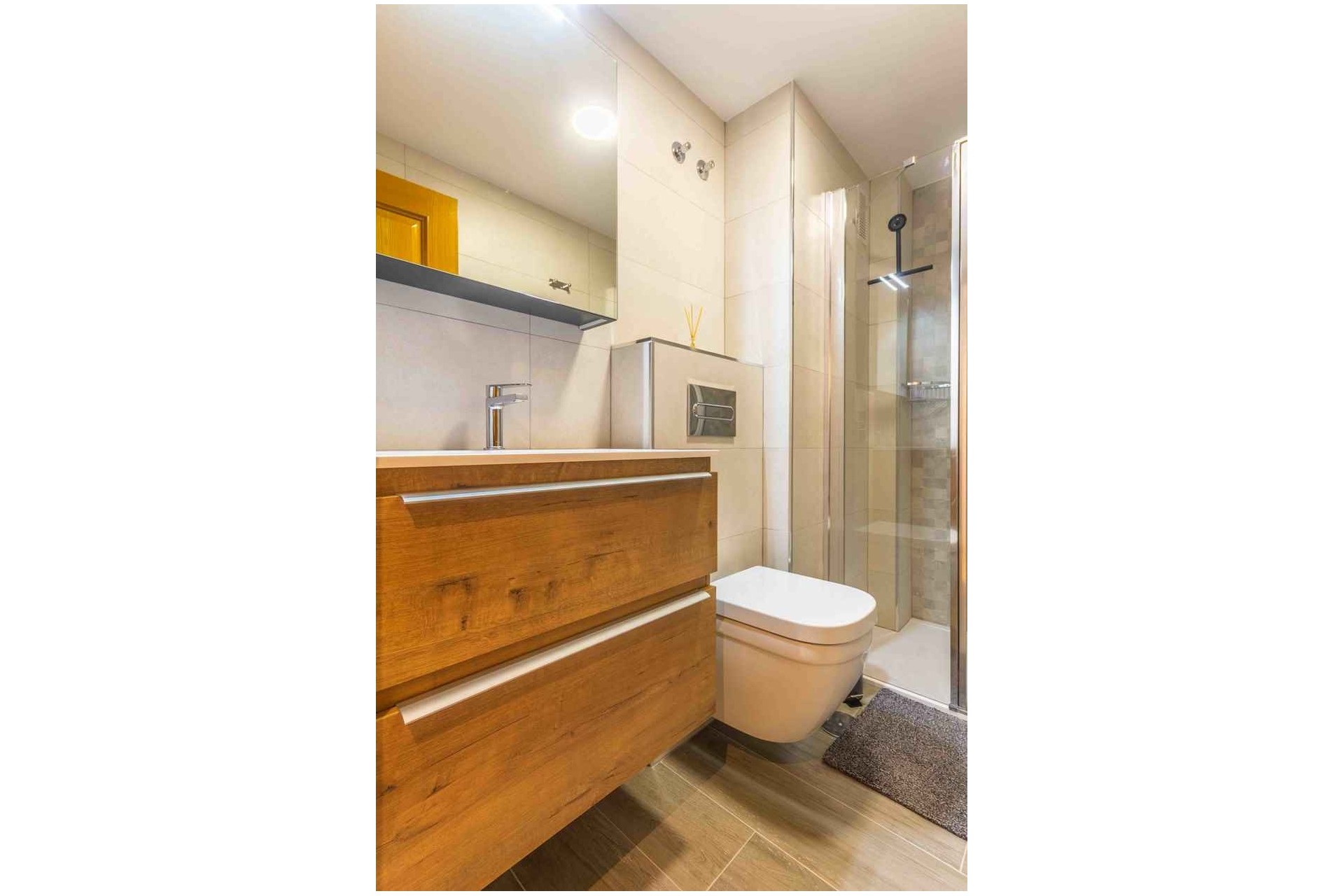 Alquiler a corto plazo - Apartamento / piso - Albir - Centro
