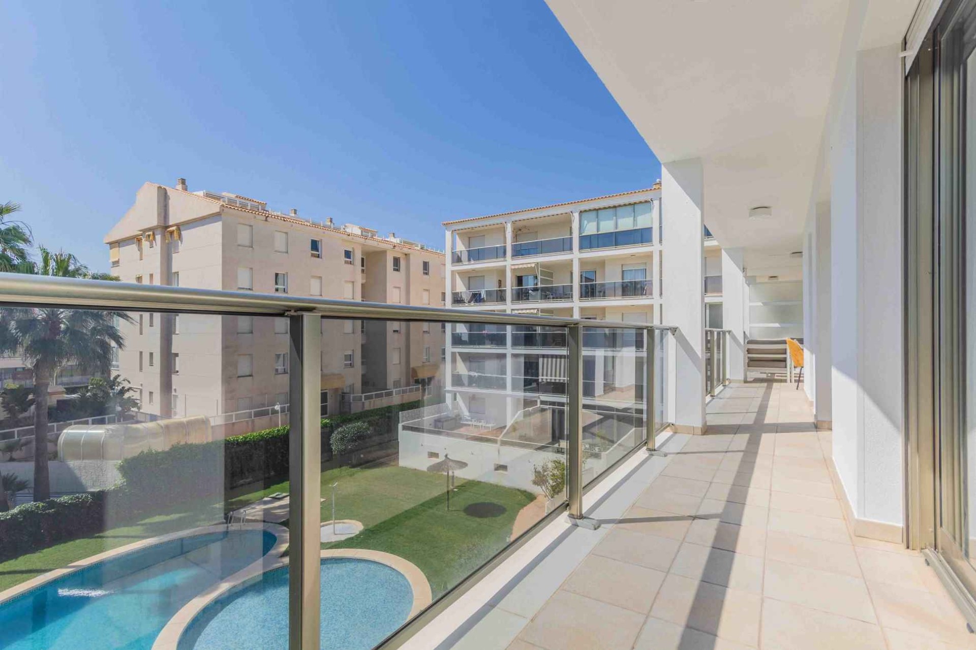Alquiler a corto plazo - Apartamento / piso - Albir - Centro