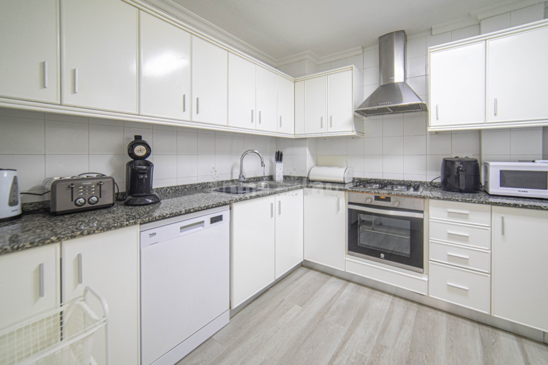 Alquiler a corto plazo - Apartamento / piso - Albir - Centro