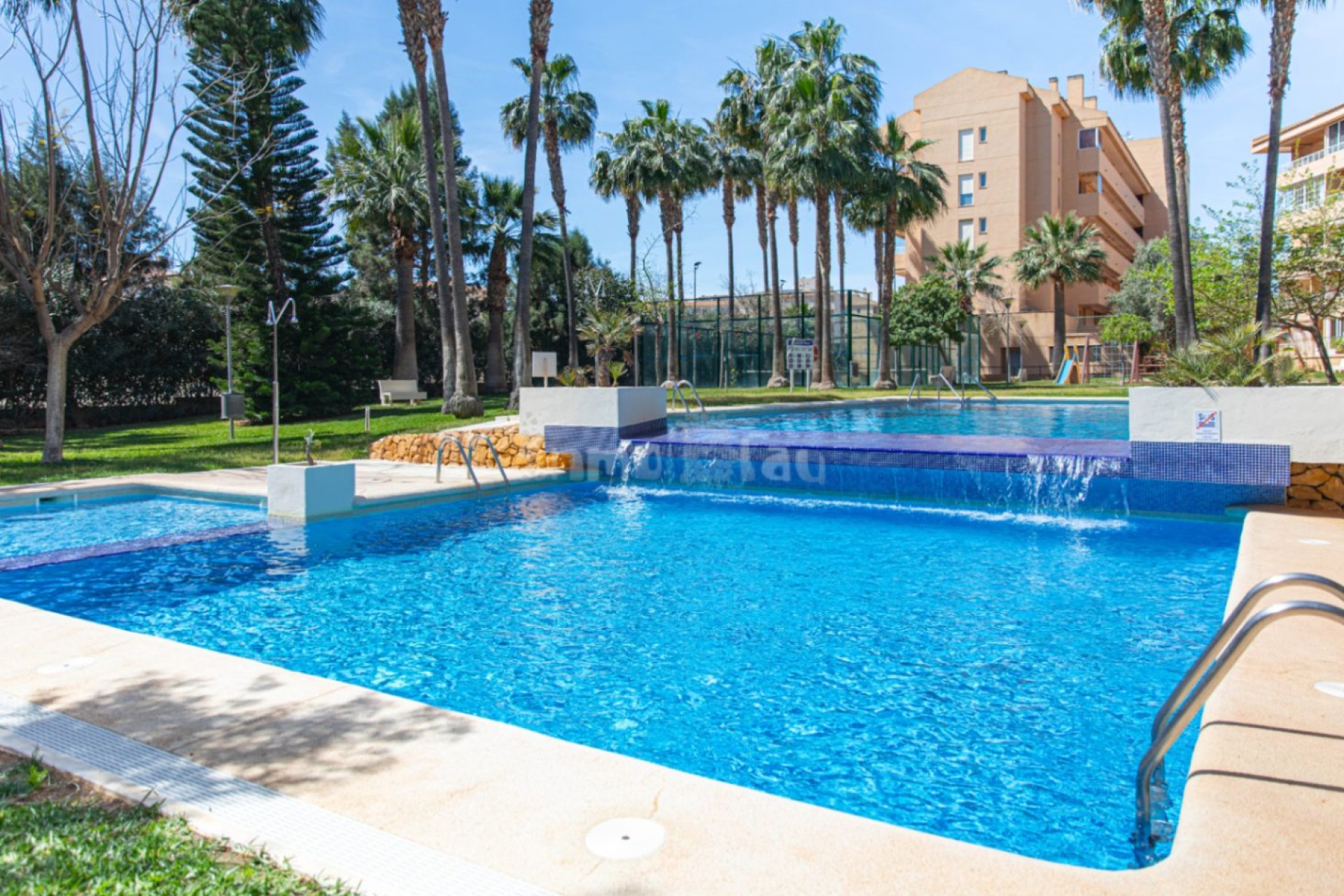 Alquiler a corto plazo - Apartamento / piso - Albir - Centro
