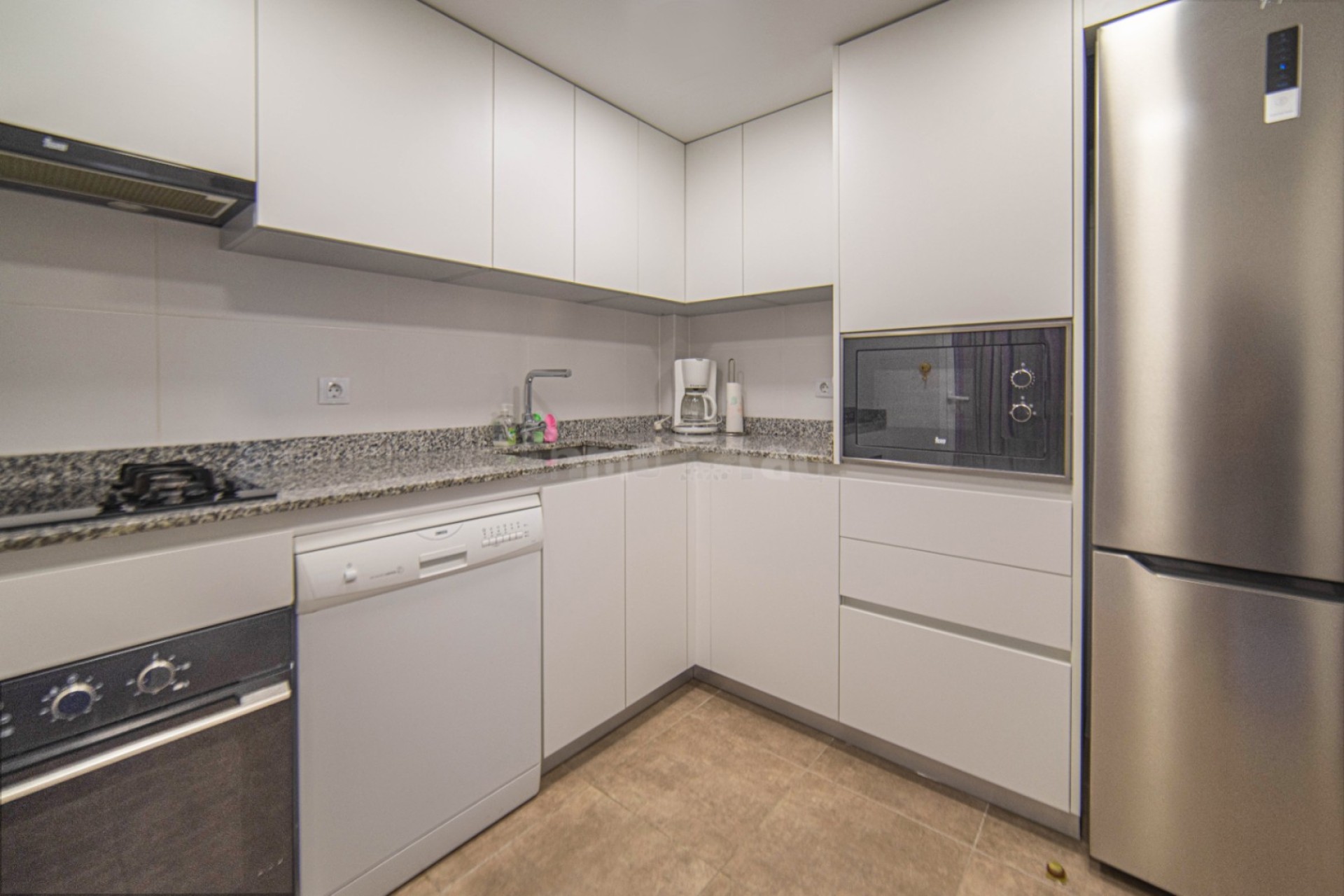 Alquiler a corto plazo - Apartamento / piso - Albir - Centro