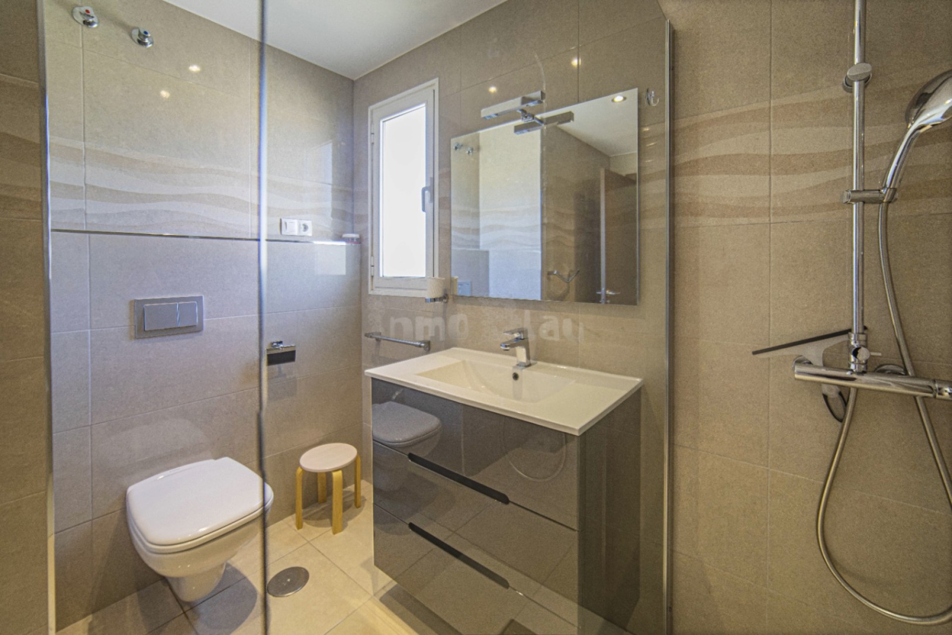 Alquiler a corto plazo - Apartamento / piso - Albir - Centro