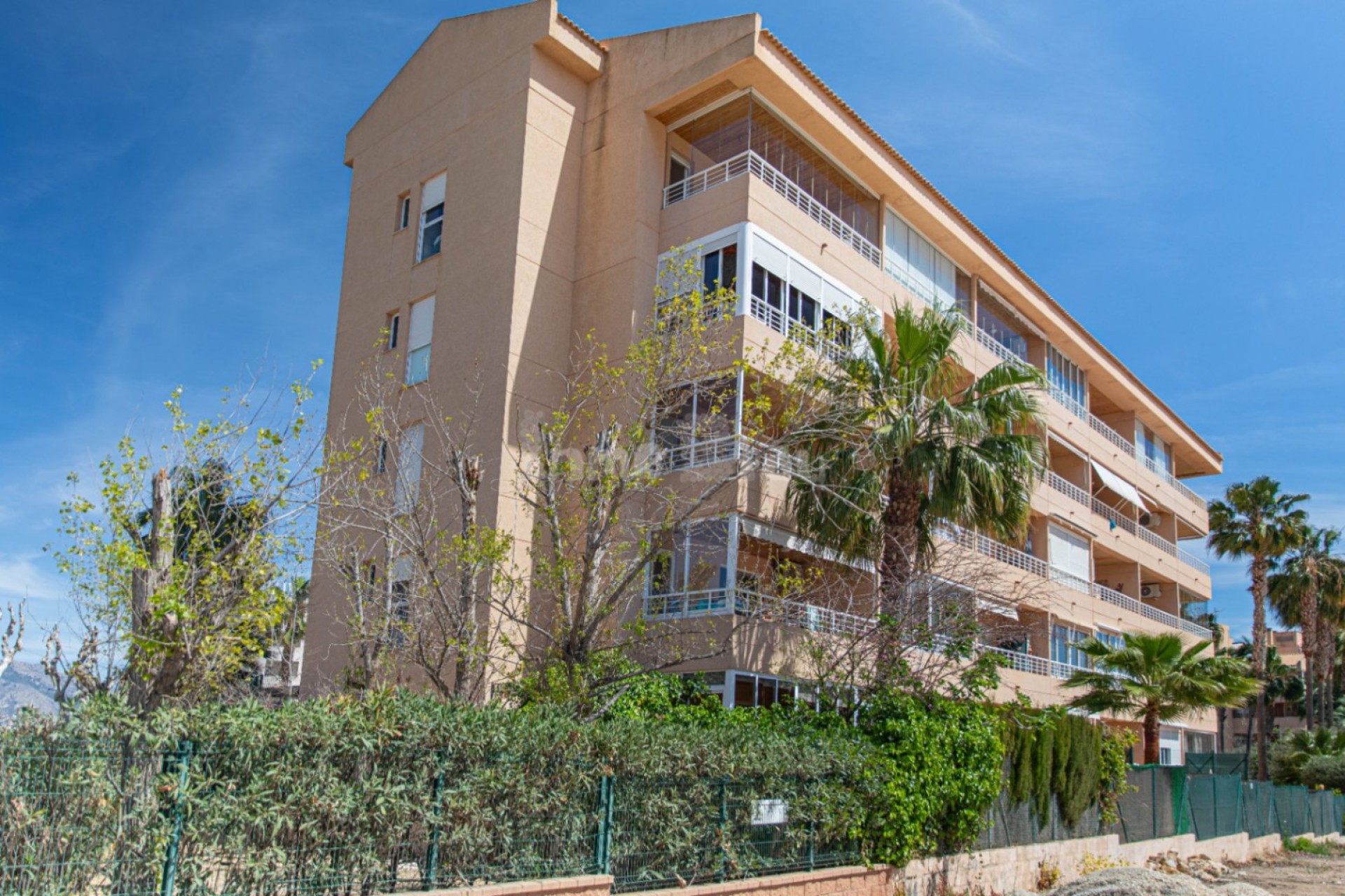 Alquiler a corto plazo - Apartamento / piso - Albir - Centro