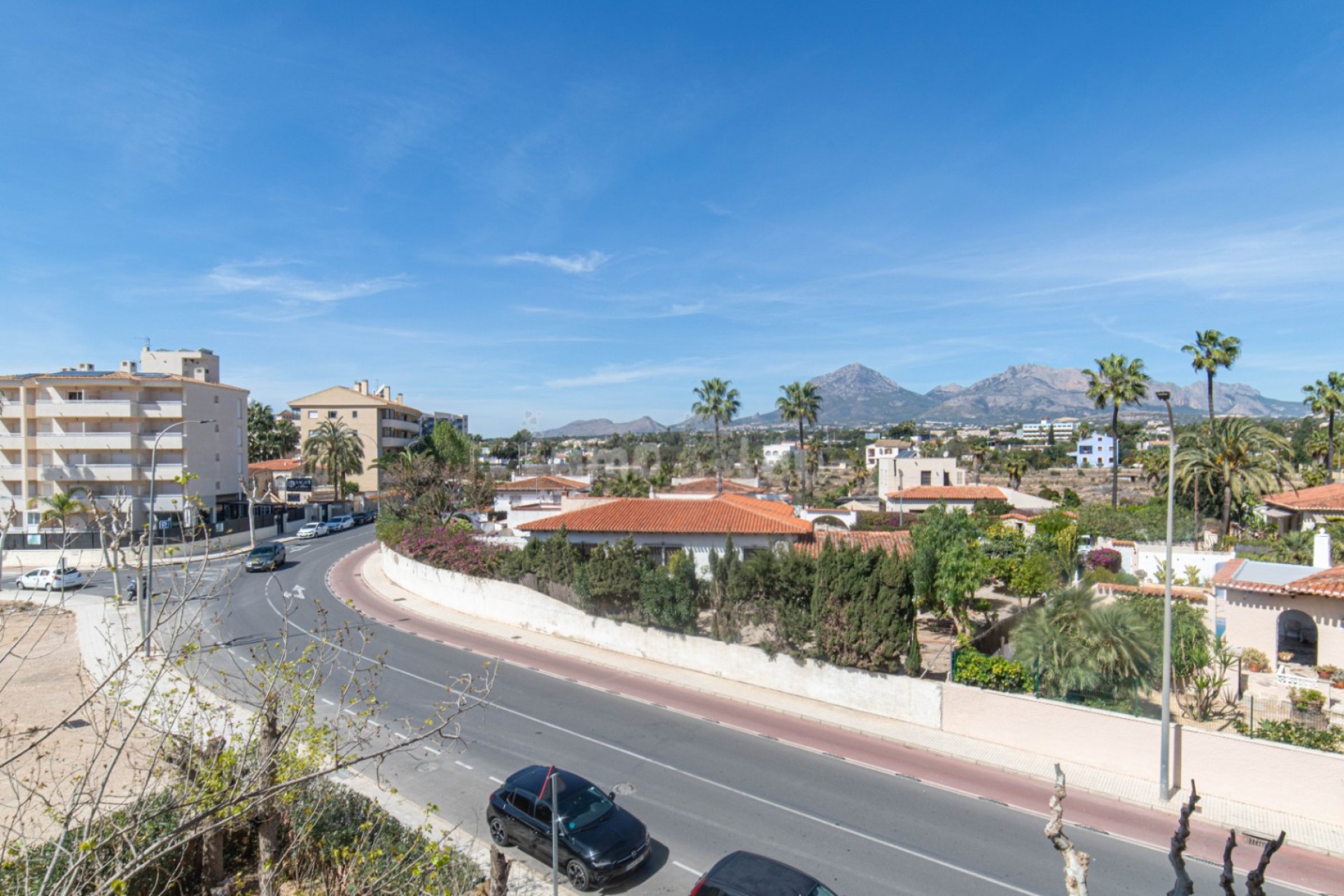 Alquiler a corto plazo - Apartamento / piso - Albir - Centro