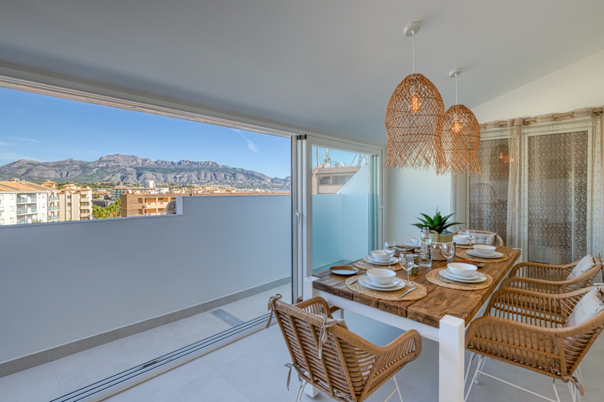 Alquiler a corto plazo - Apartamento / piso - Albir - Centro