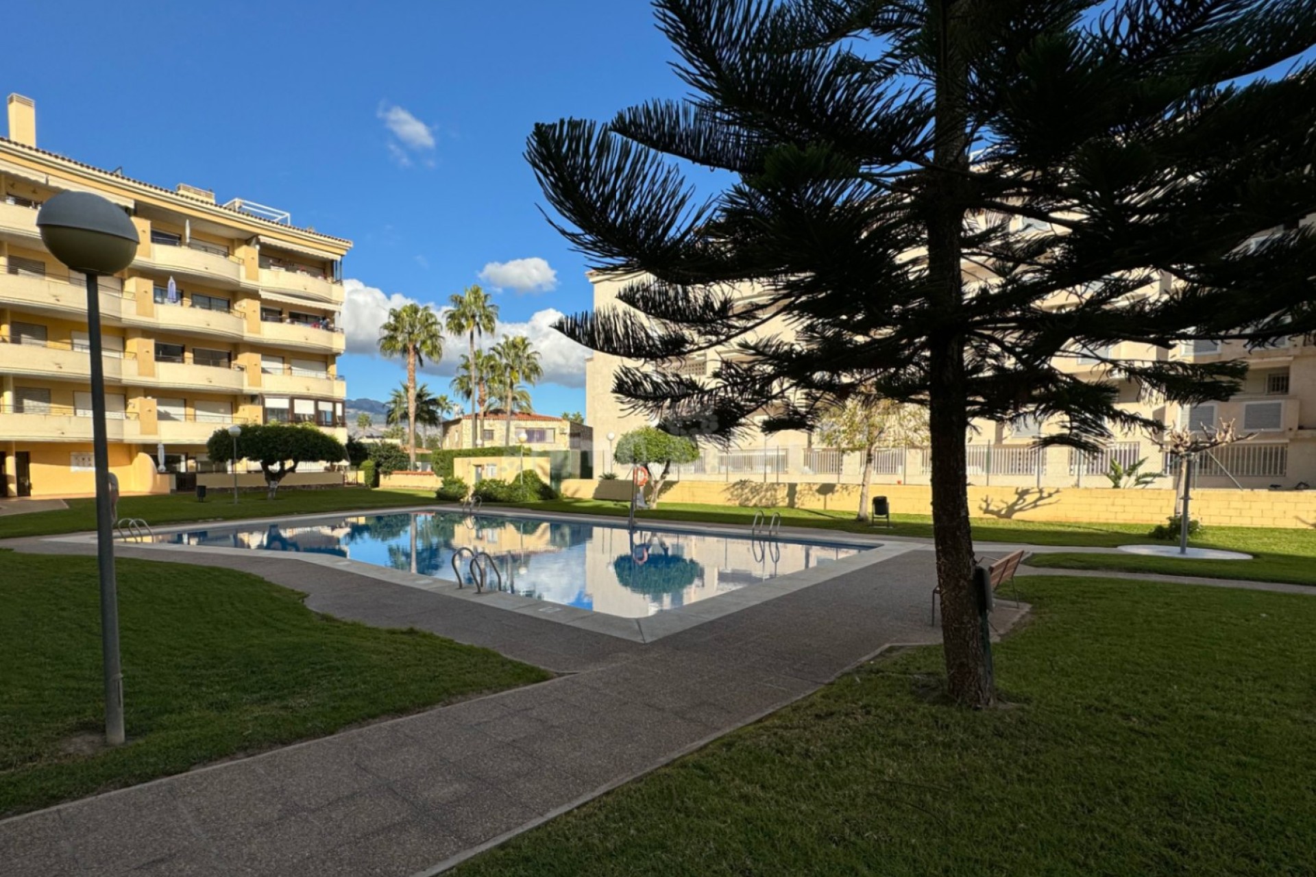 Alquiler a corto plazo - Apartamento / piso - Albir - Centro