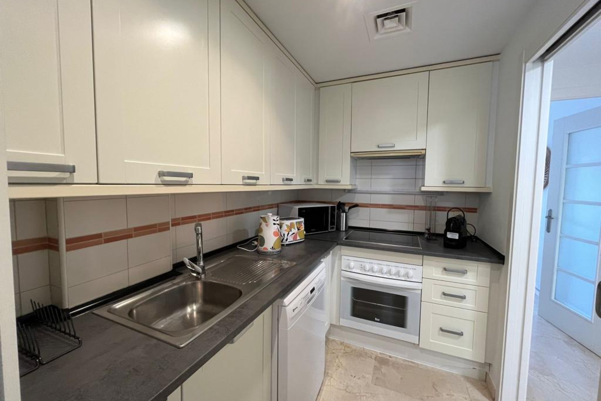 Alquiler a corto plazo - Apartamento / piso - Albir - Centro