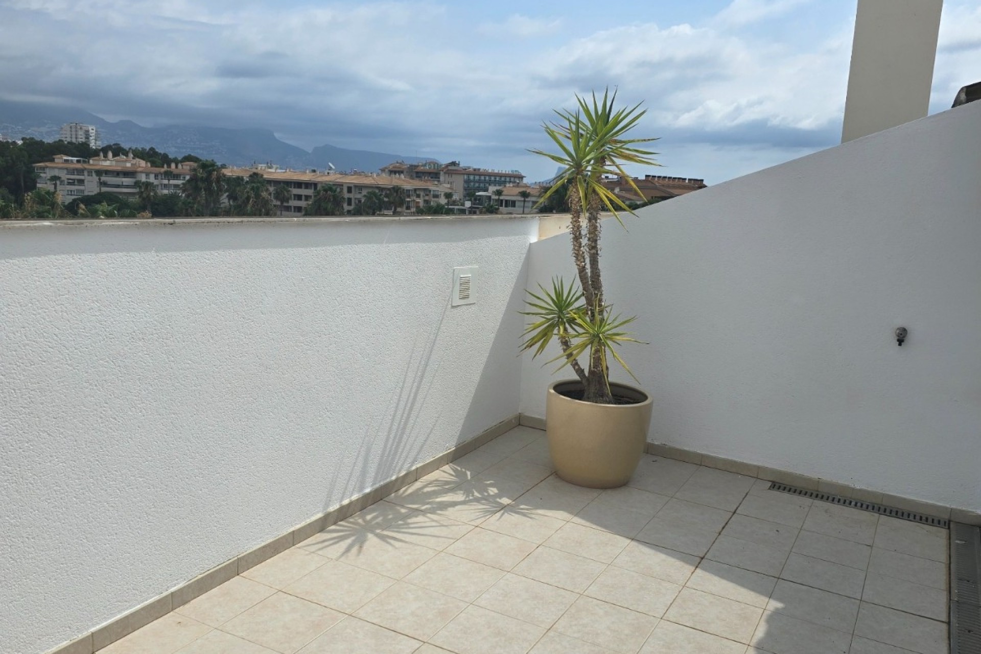 Alquiler a corto plazo - Apartamento / piso - Albir - Centro