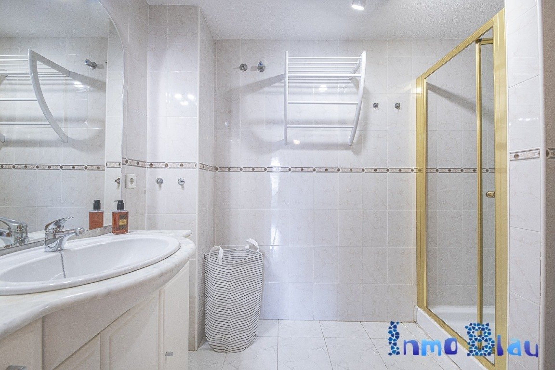 Alquiler a corto plazo - Apartamento / piso - Albir - Centro