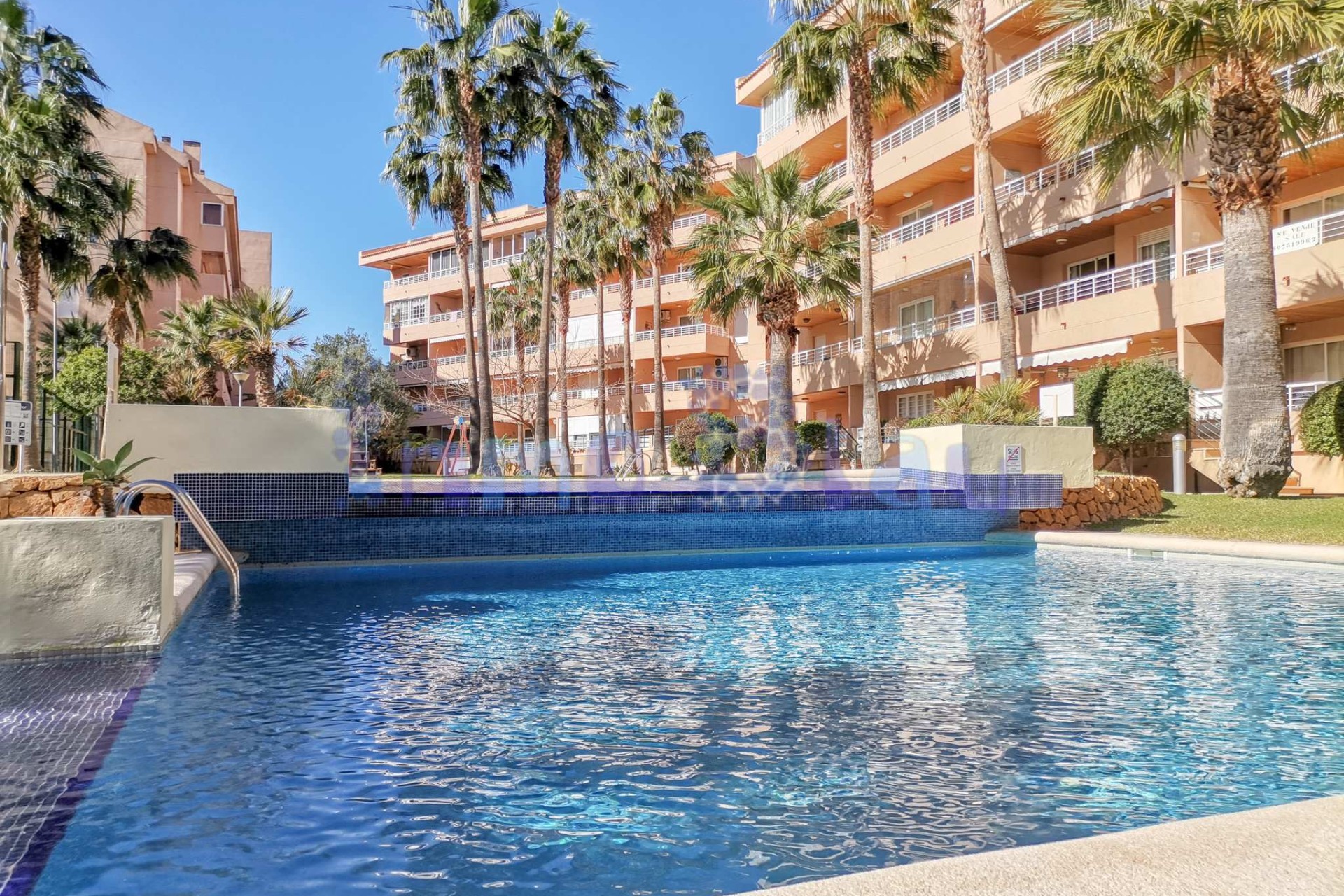 Alquiler a corto plazo - Apartamento / piso - Albir - Centro