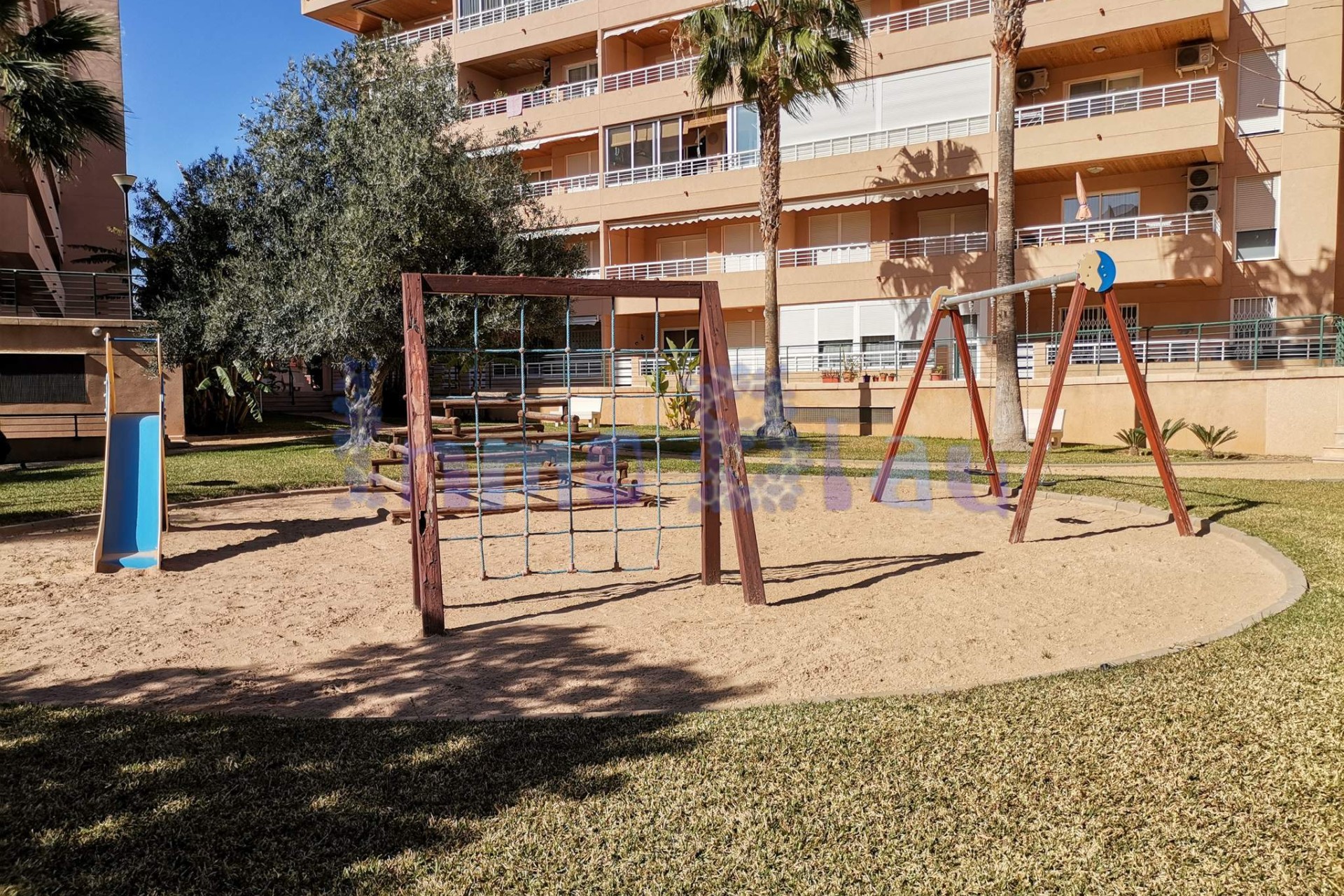 Alquiler a corto plazo - Apartamento / piso - Albir - Centro