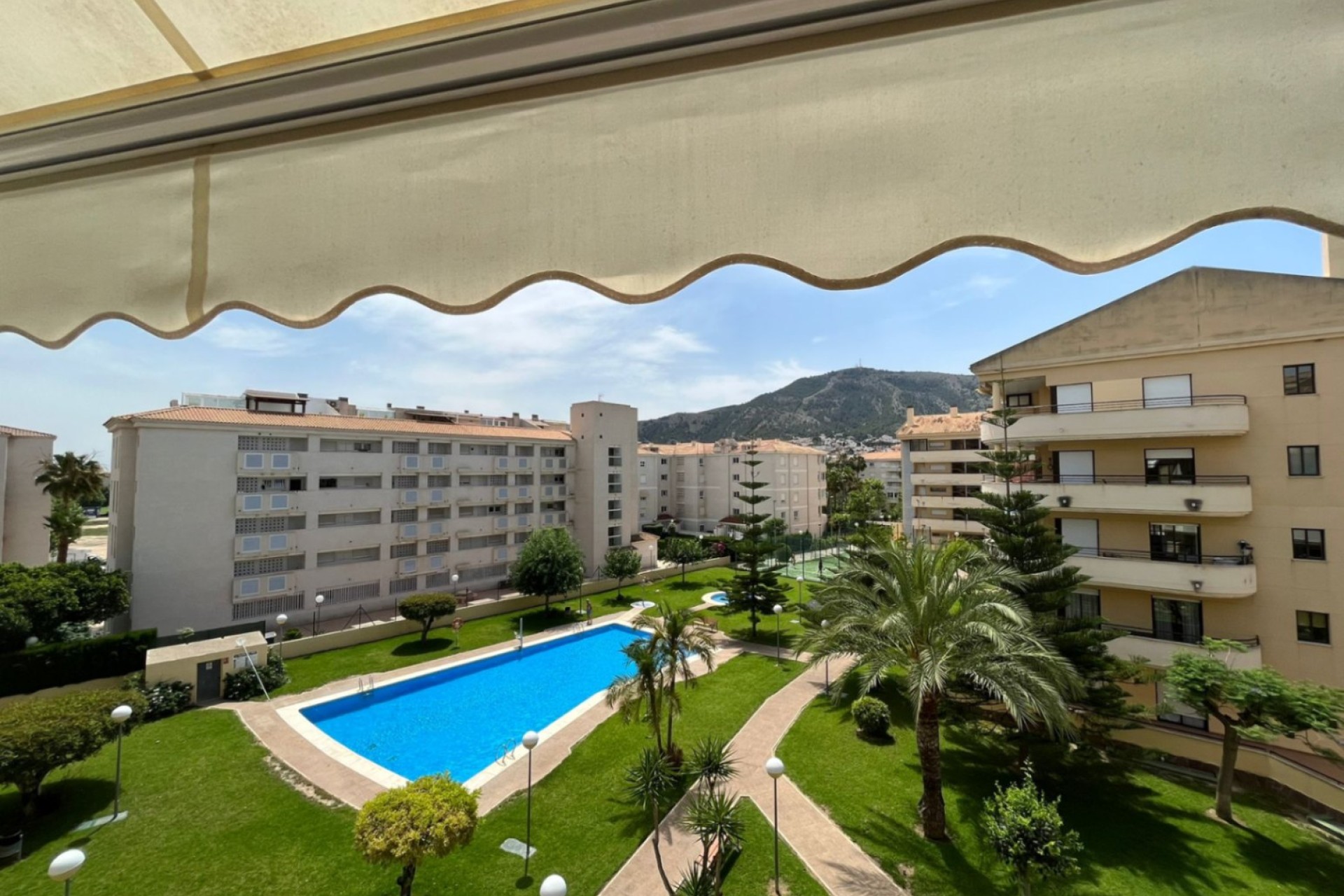 Alquiler a corto plazo - Apartamento / piso - Albir - Centro