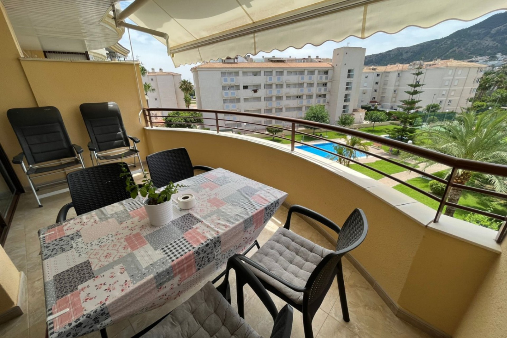 Alquiler a corto plazo - Apartamento / piso - Albir - Centro