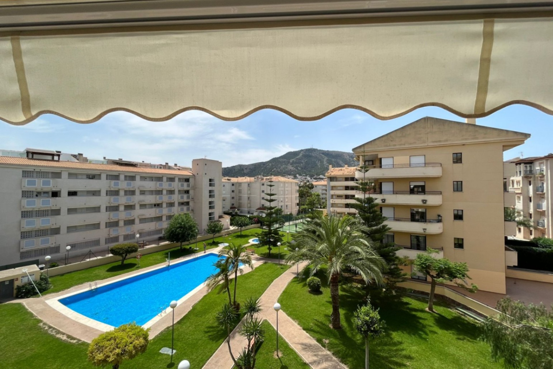 Alquiler a corto plazo - Apartamento / piso - Albir - Centro