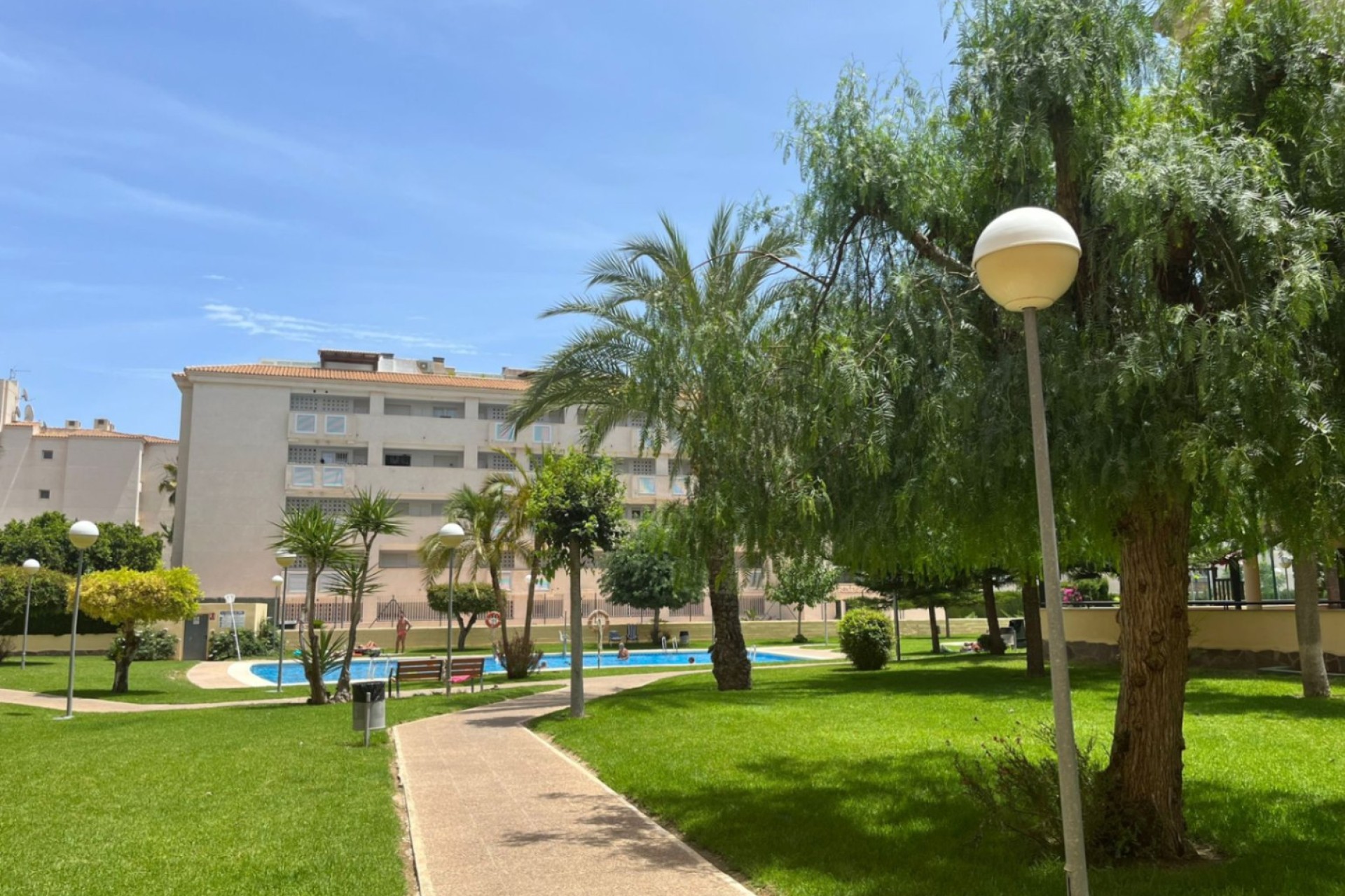Alquiler a corto plazo - Apartamento / piso - Albir - Centro