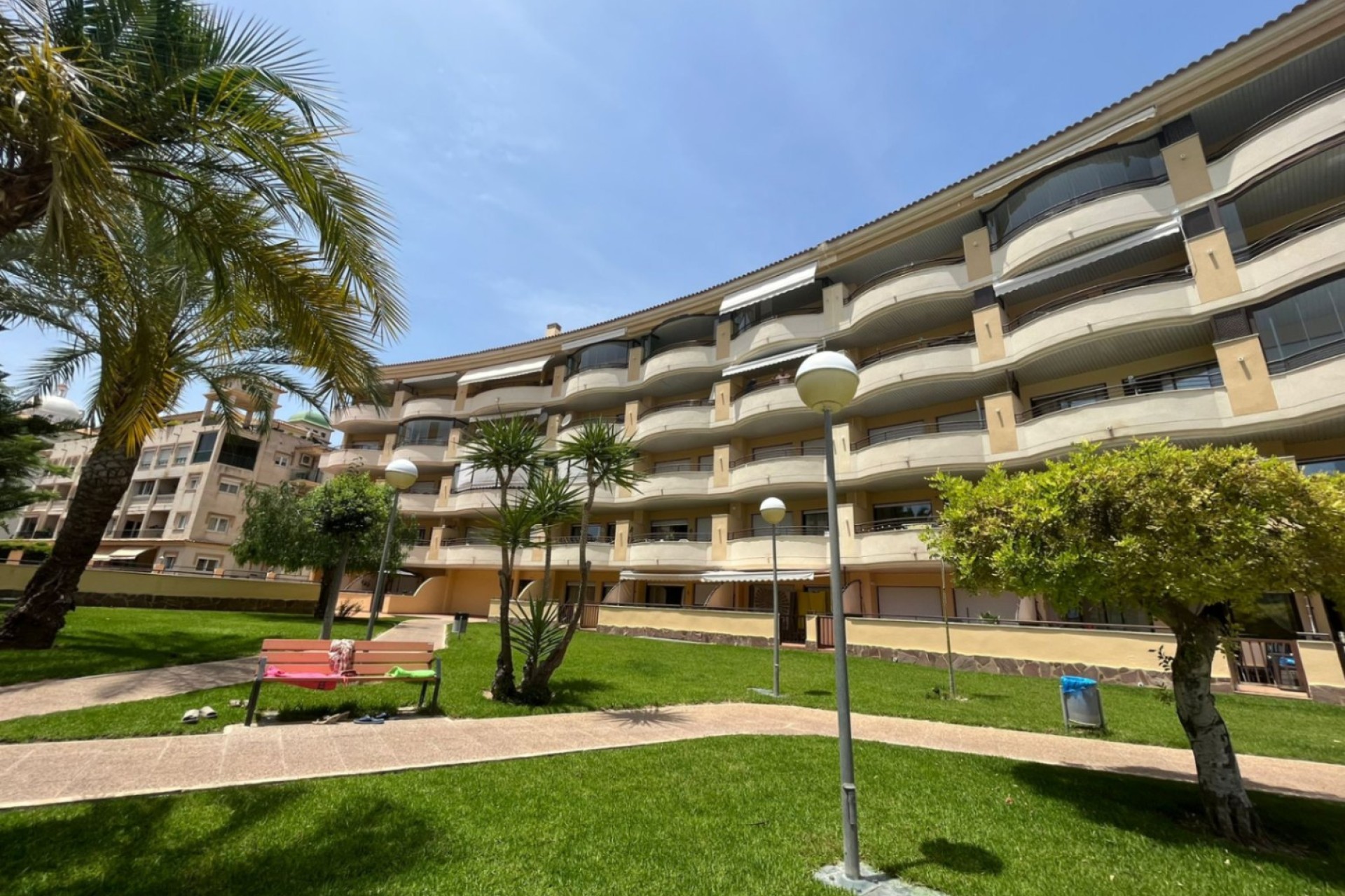 Alquiler a corto plazo - Apartamento / piso - Albir - Centro