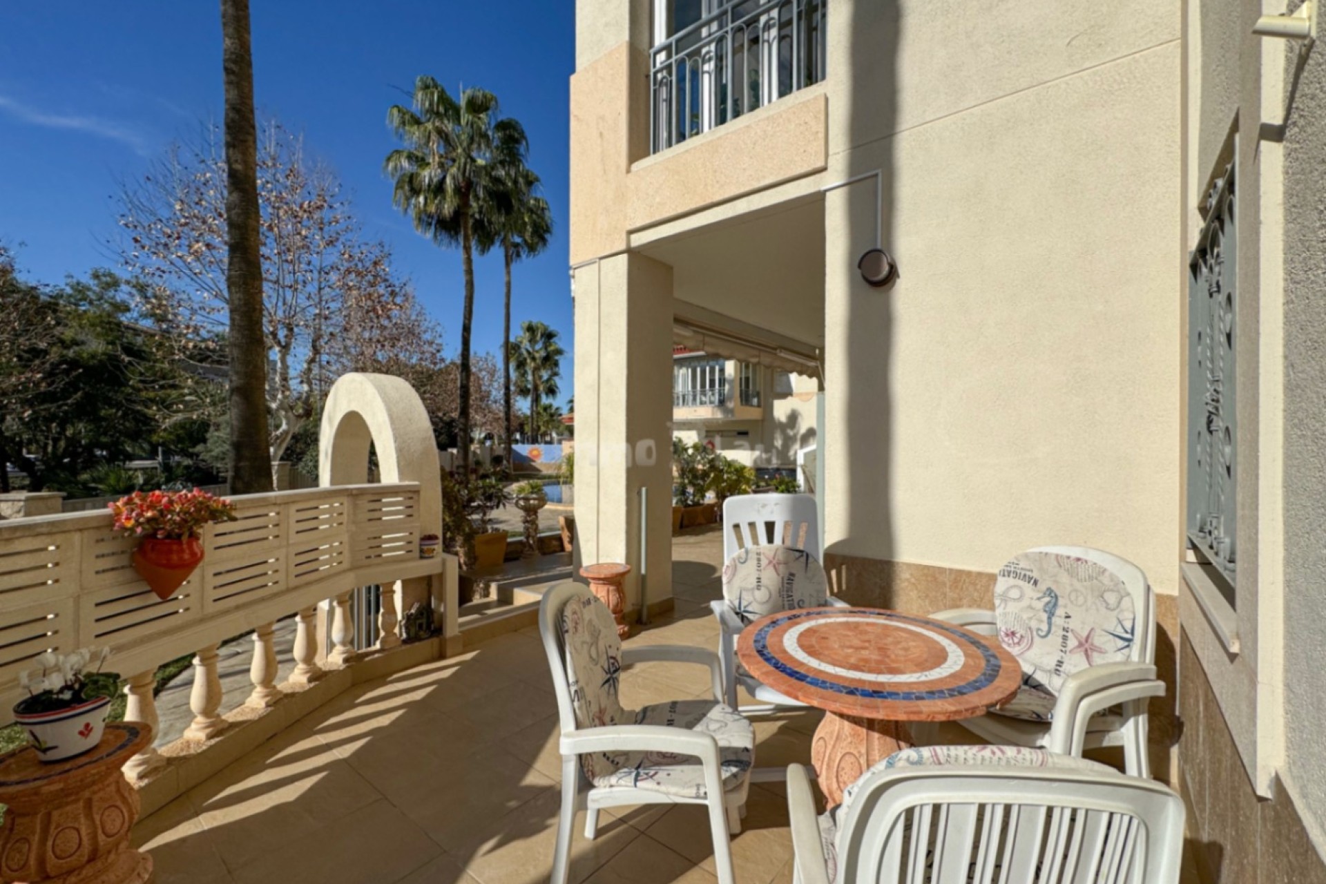 Alquiler a corto plazo - Apartamento / piso - Albir