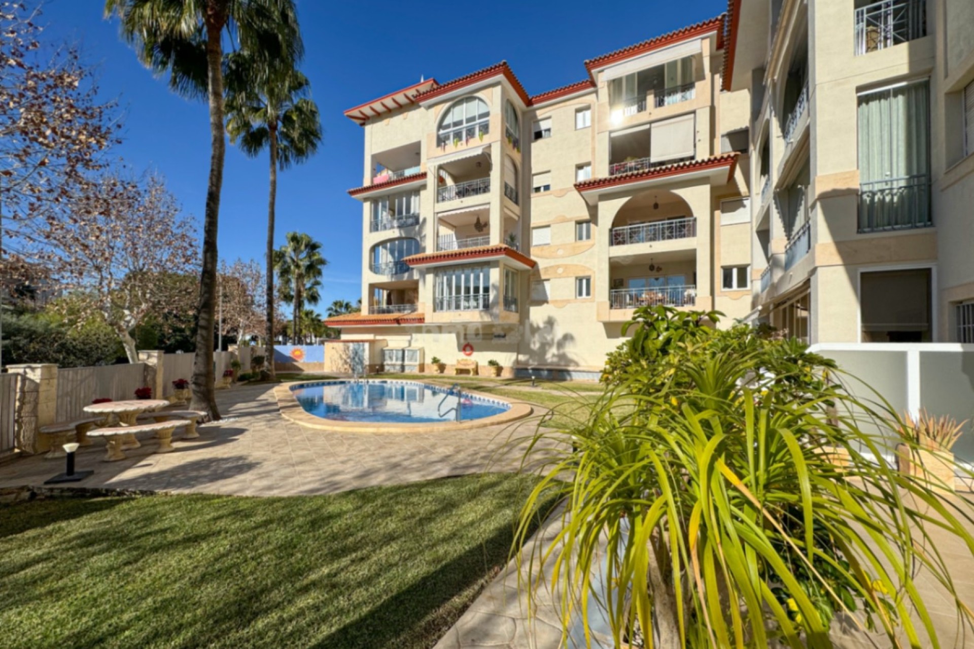 Alquiler a corto plazo - Apartamento / piso - Albir