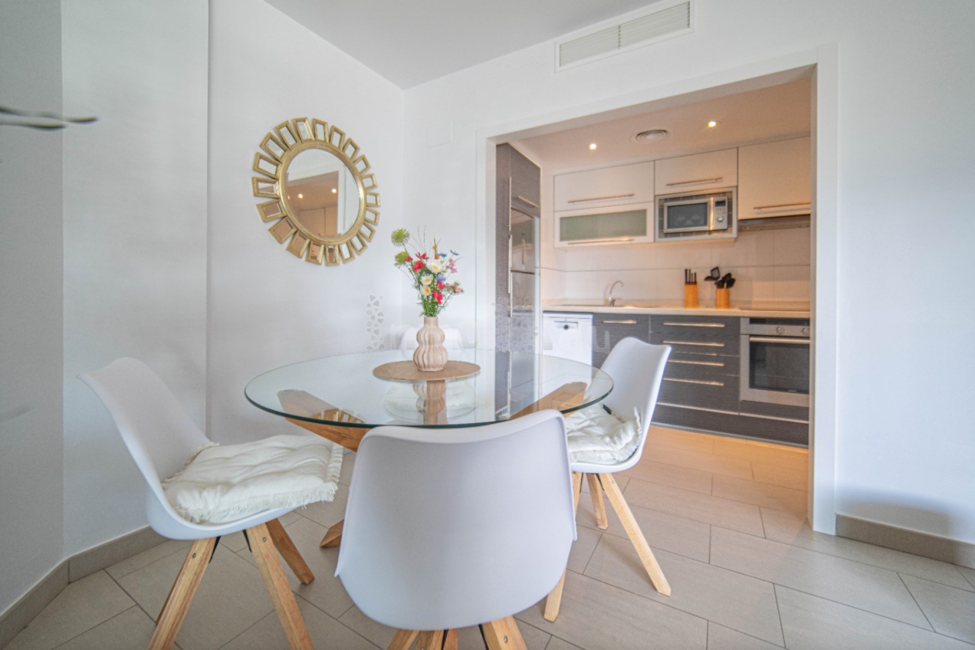 Alquiler a corto plazo - Apartamento / piso - Albir