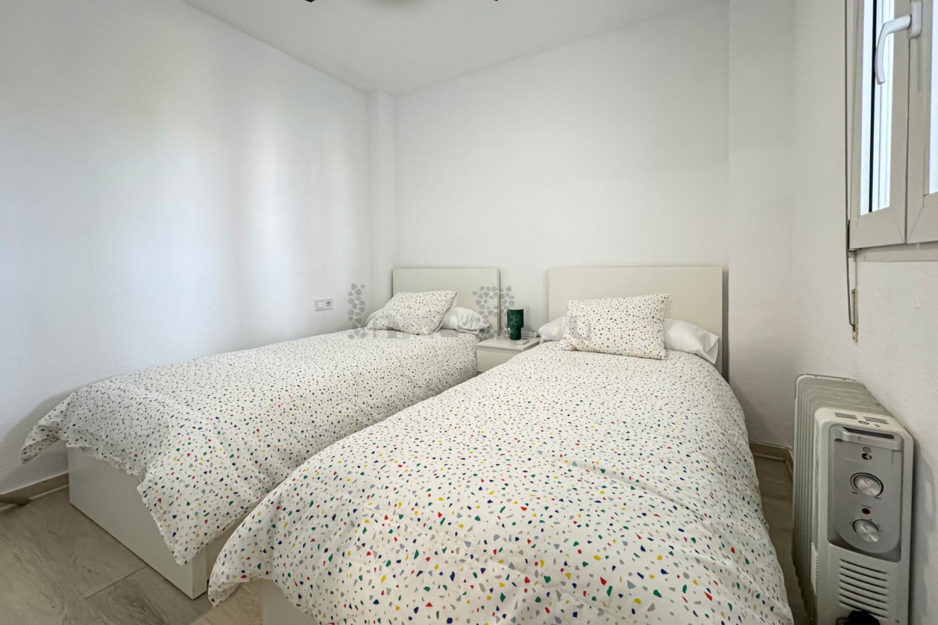 Alquiler a corto plazo - Apartamento / piso - Albir