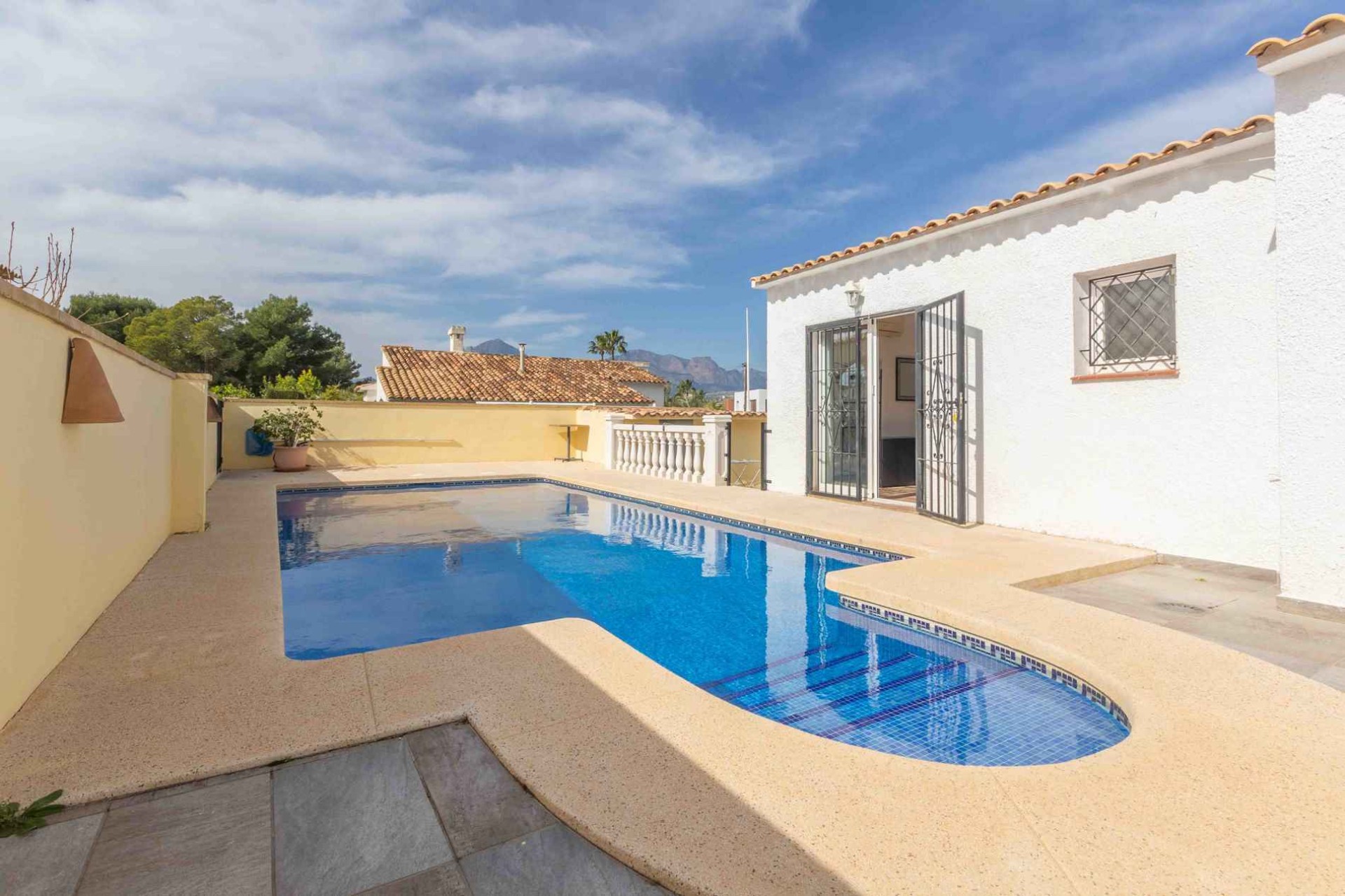 Alquiler a corto plazo - Villa - Albir - Urbanizacion