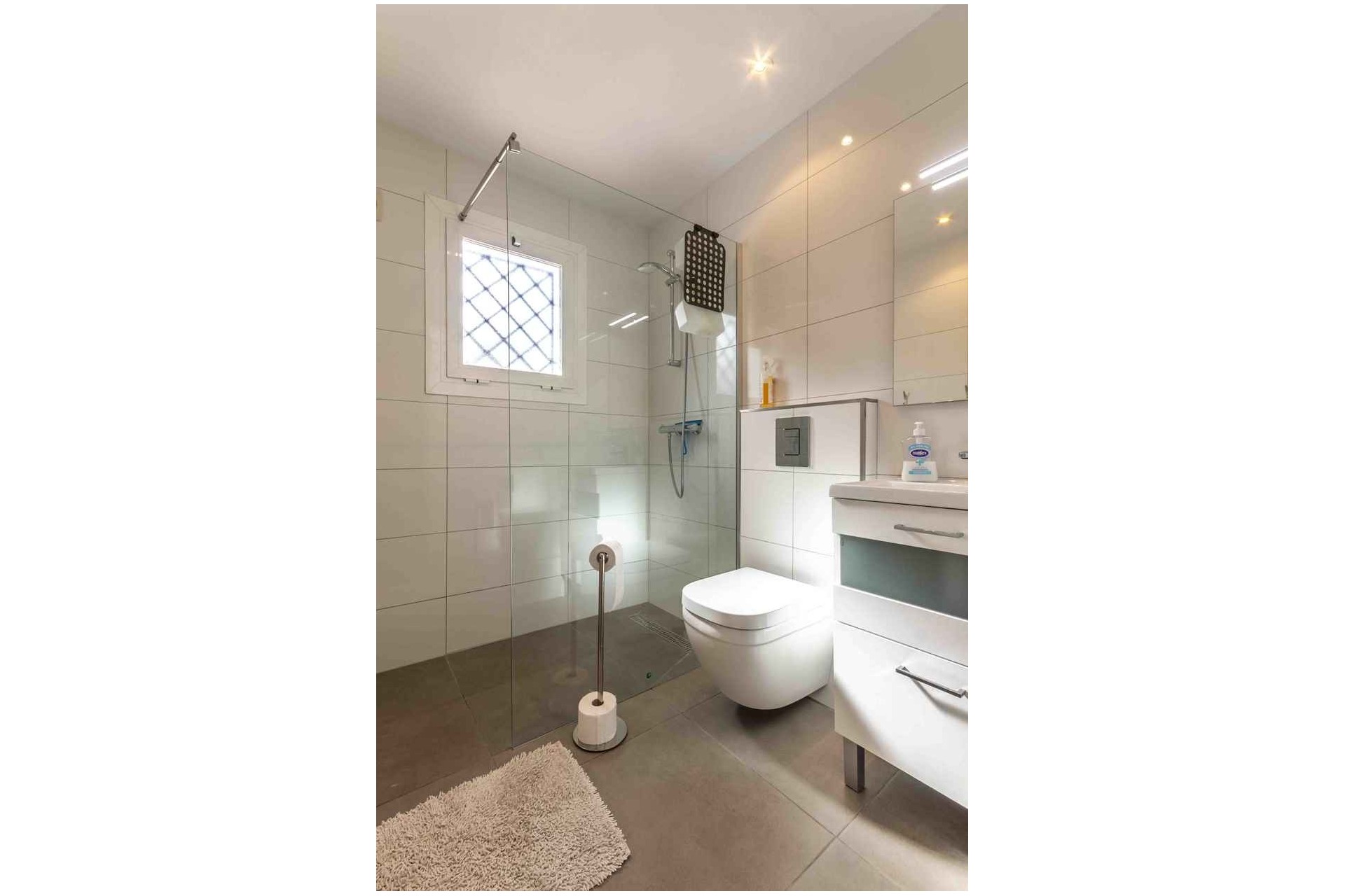 Alquiler a corto plazo - Villa - Albir - Urbanizacion