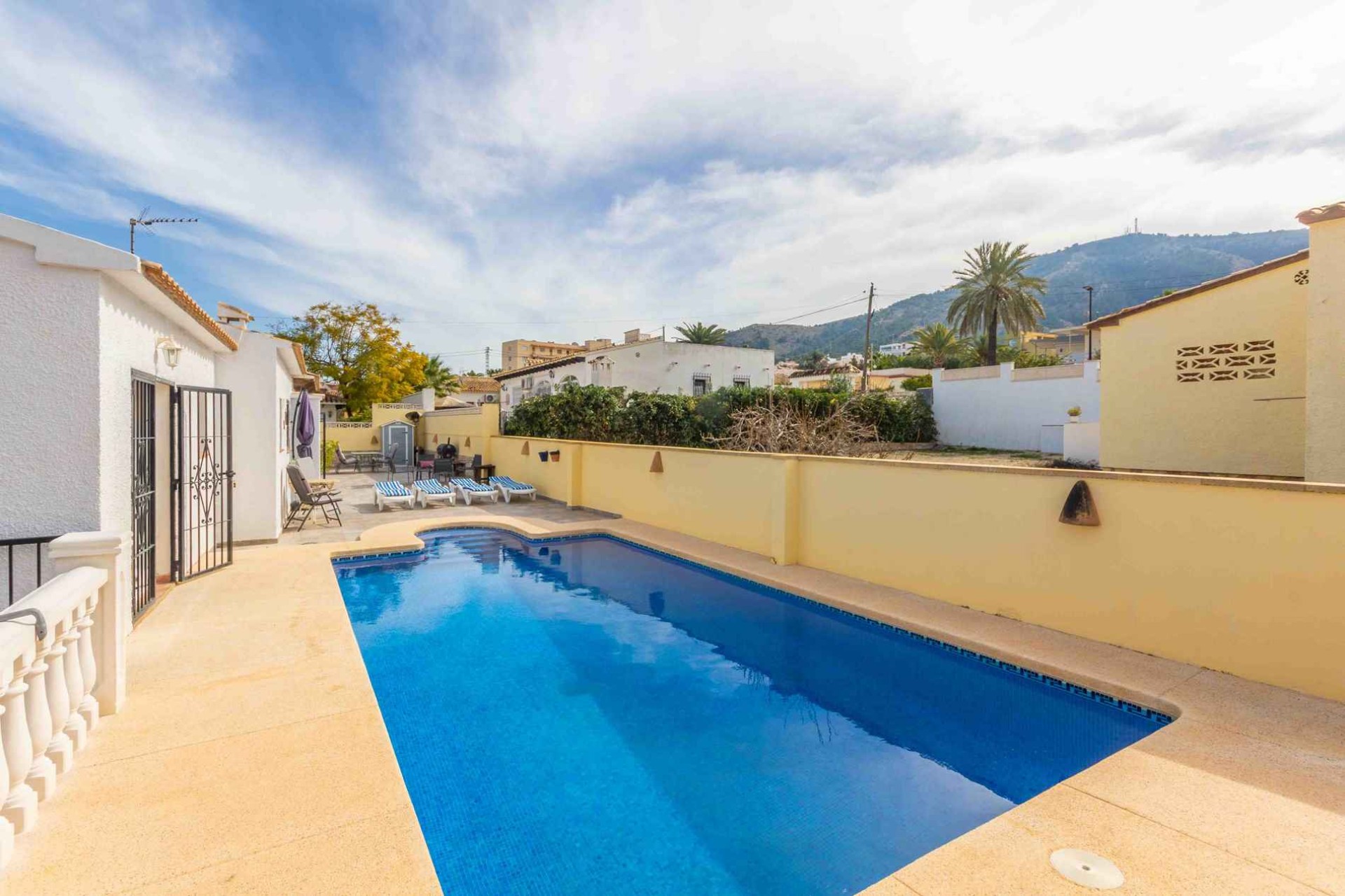 Alquiler a corto plazo - Villa - Albir - Urbanizacion