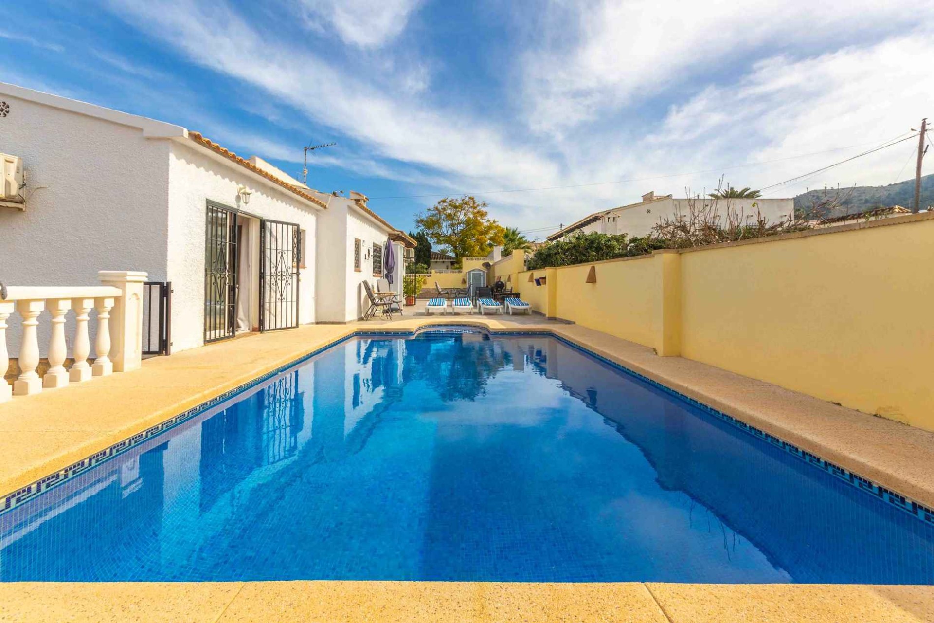 Alquiler a corto plazo - Villa - Albir - Urbanizacion