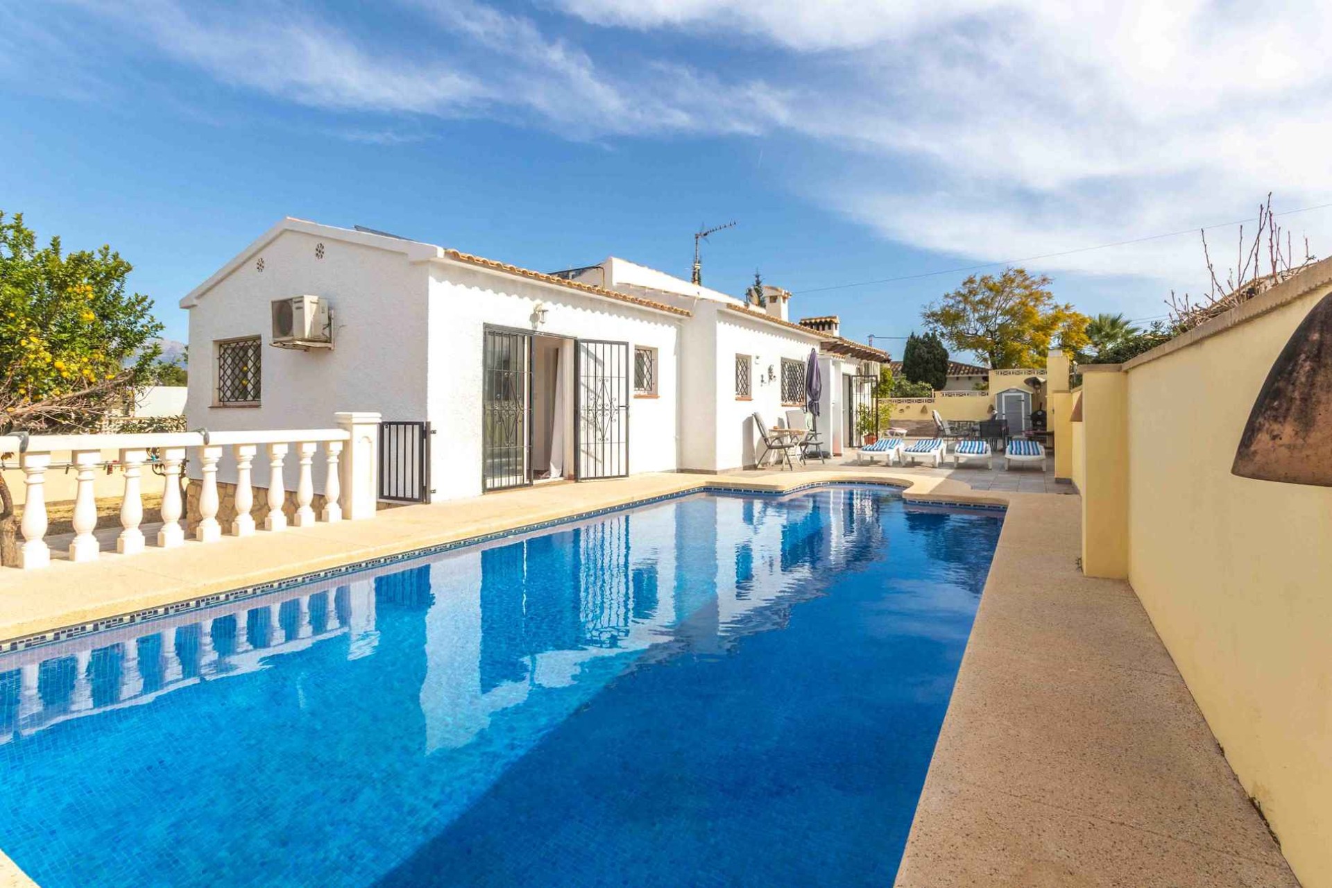 Alquiler a corto plazo - Villa - Albir - Urbanizacion