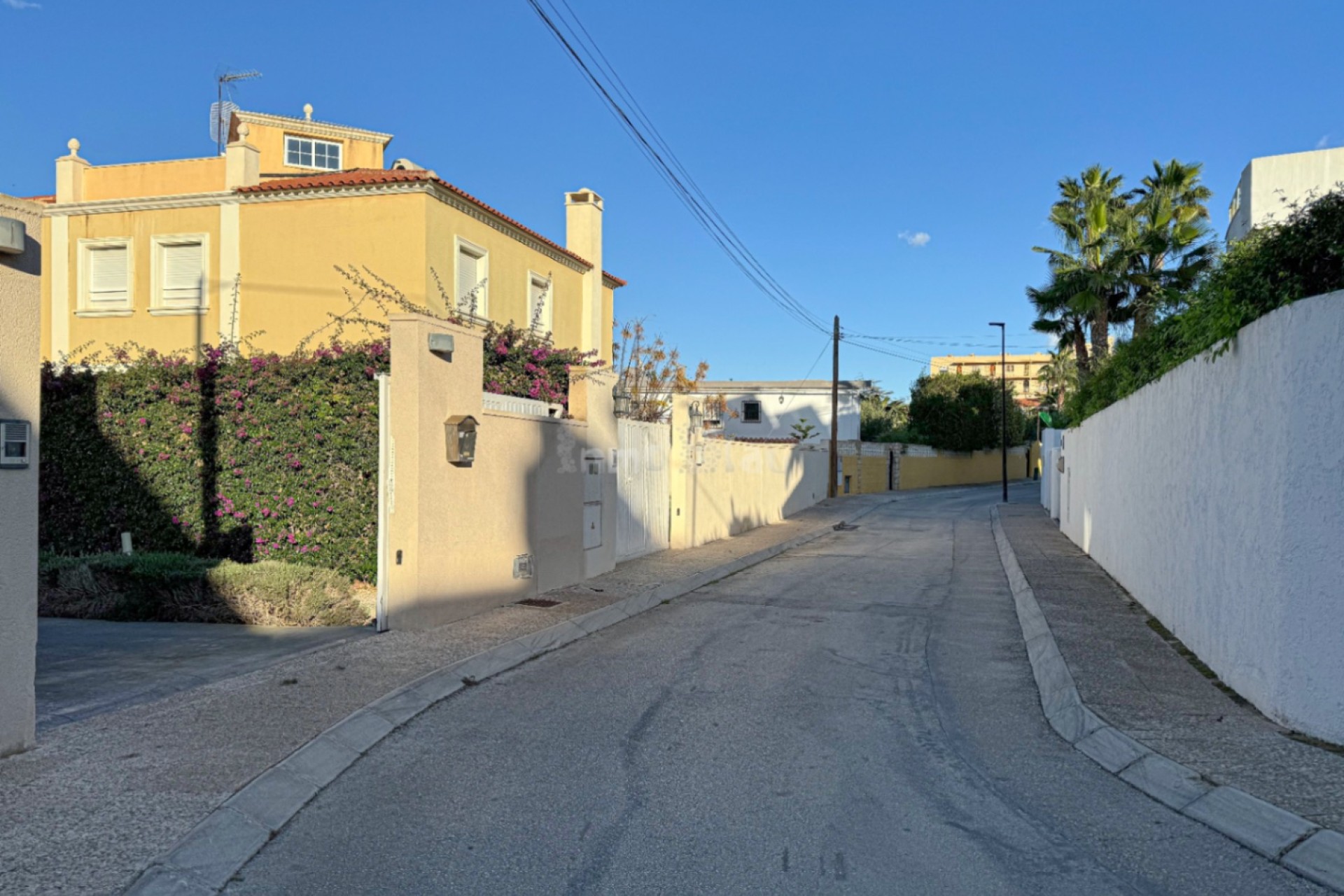 Alquiler a corto plazo - Villa - Alfaz del Pi