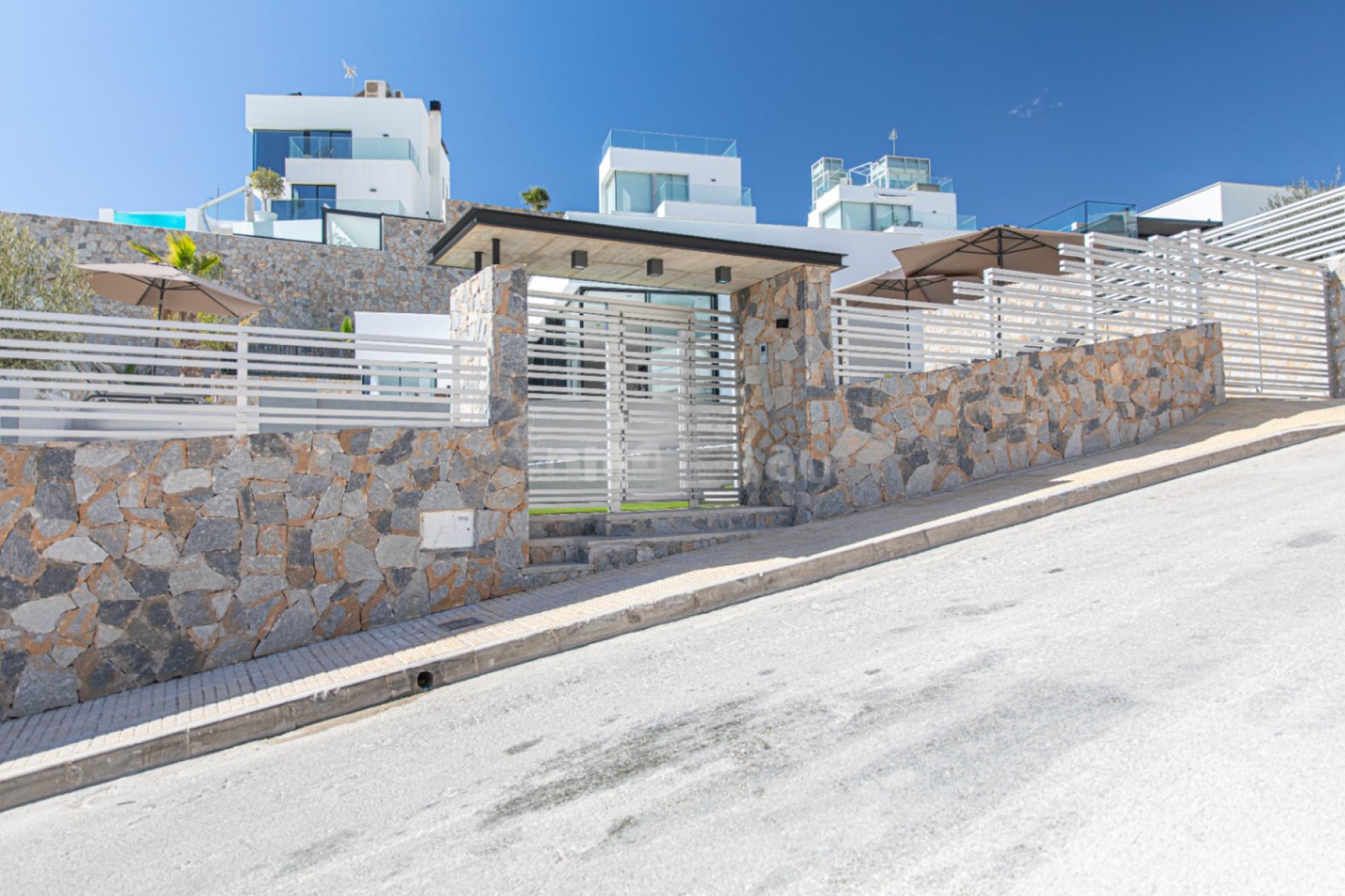 Alquiler a corto plazo - Villa - Finestrat - Montaña