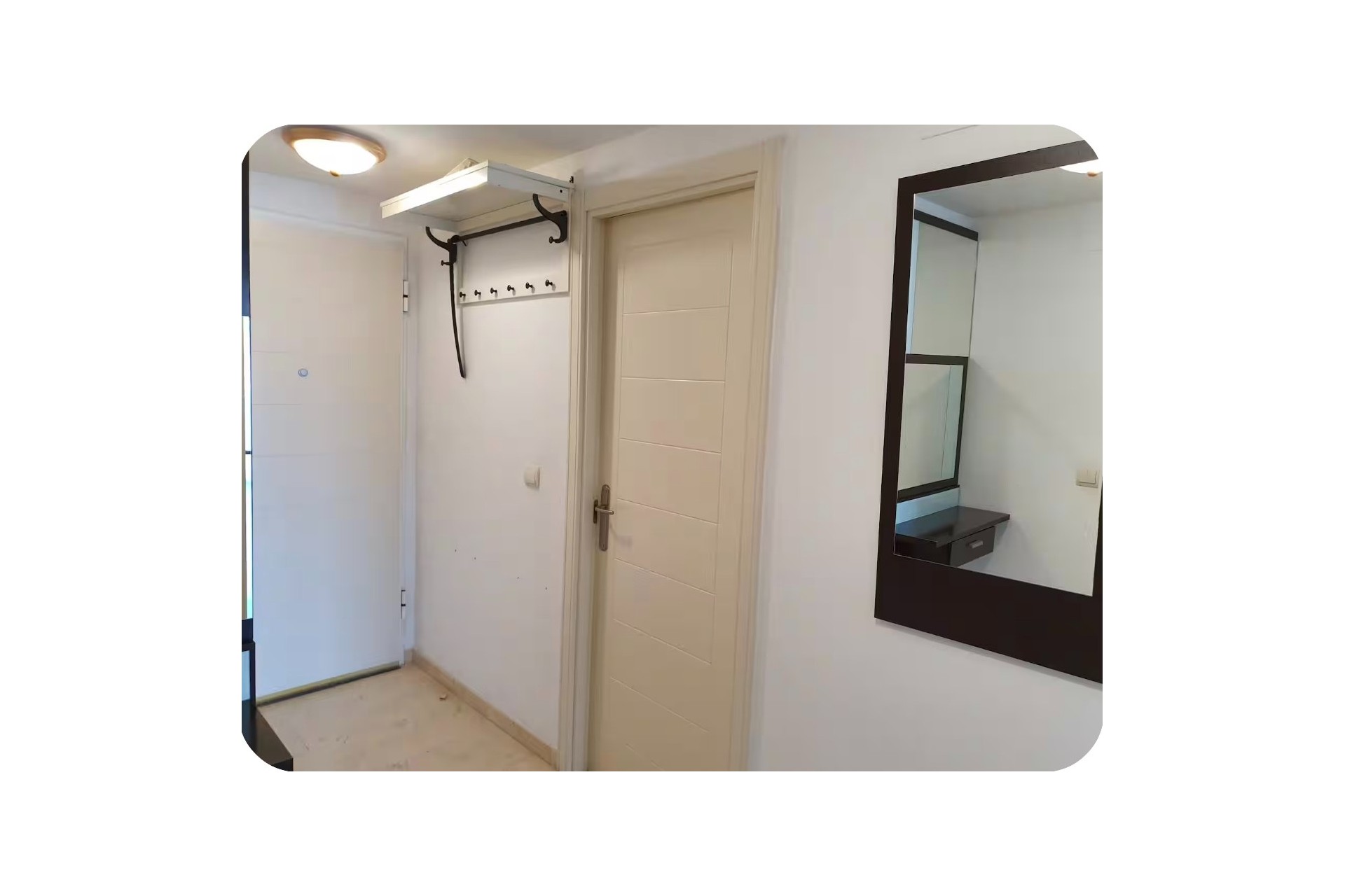 Alquiler a largo plazo - Apartamento / piso - Albir - Centro