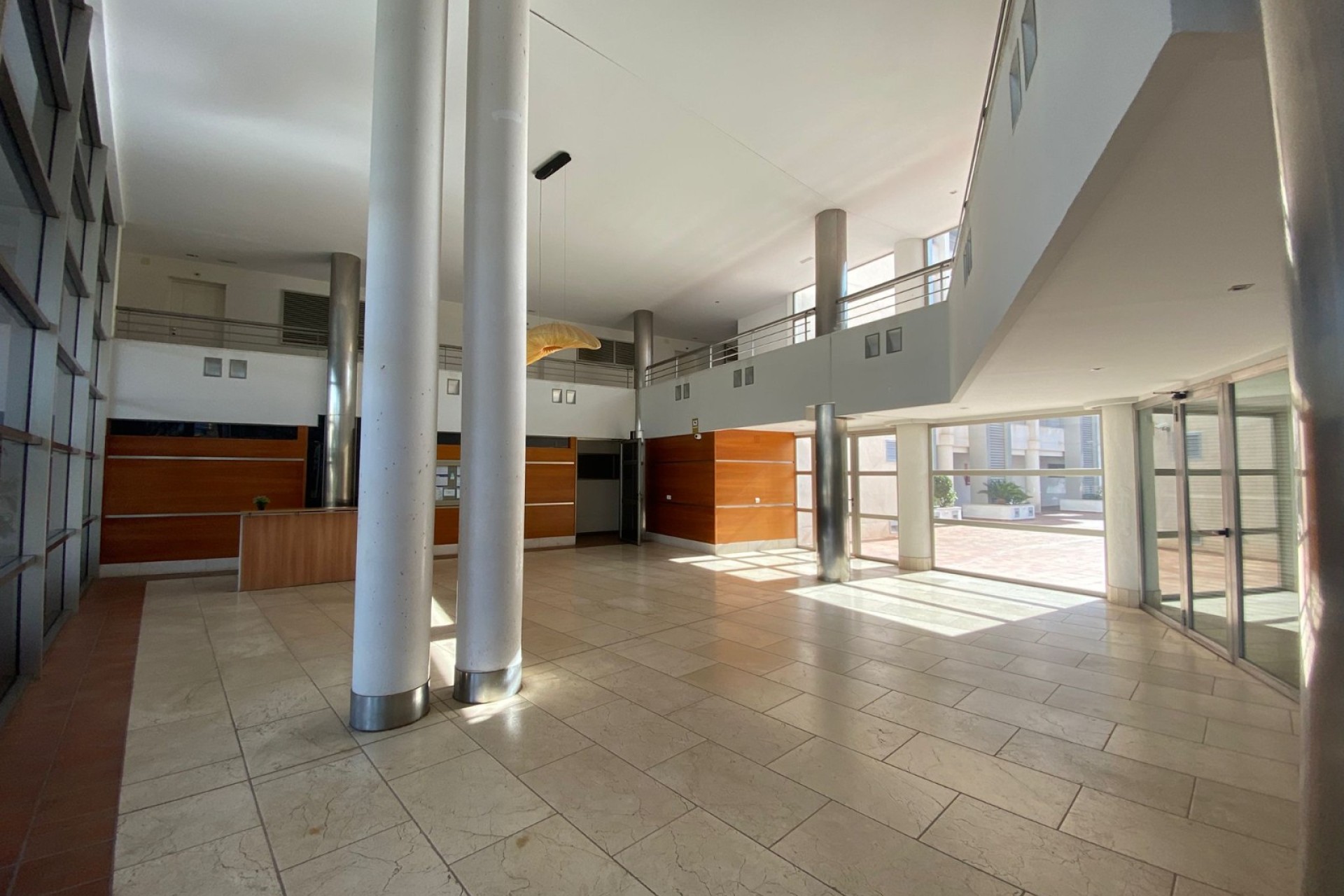 Alquiler a largo plazo - Apartamento / piso - Albir - Centro