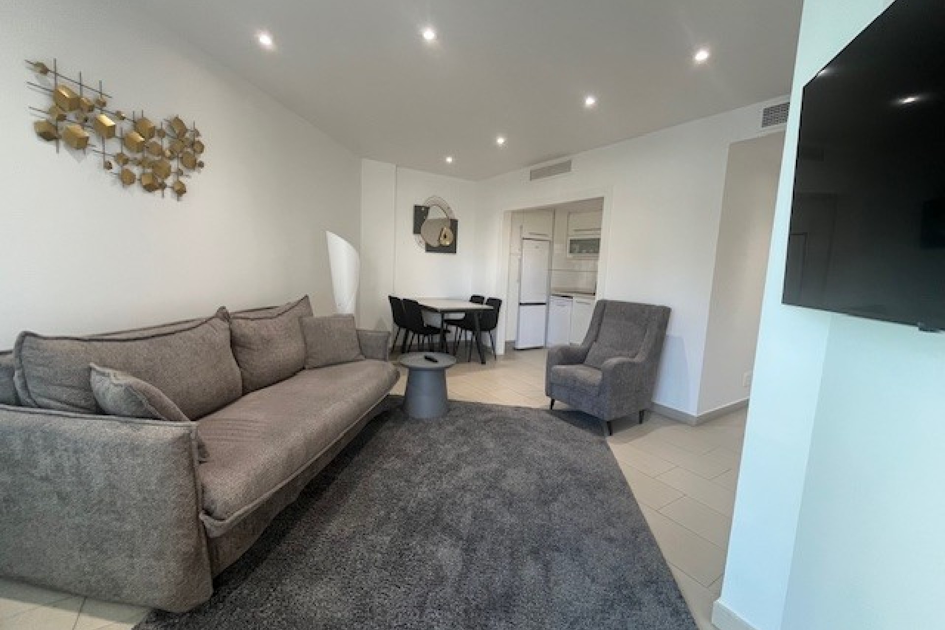 Alquiler a largo plazo - Apartamento / piso - Albir