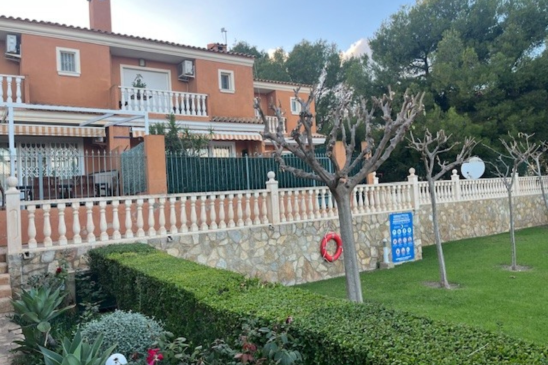 Alquiler a largo plazo - Bungalow - Alfaz del Pi - Urbanizacion