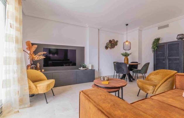 Apartamento / piso - Alquiler a corto plazo - Albir - Centro