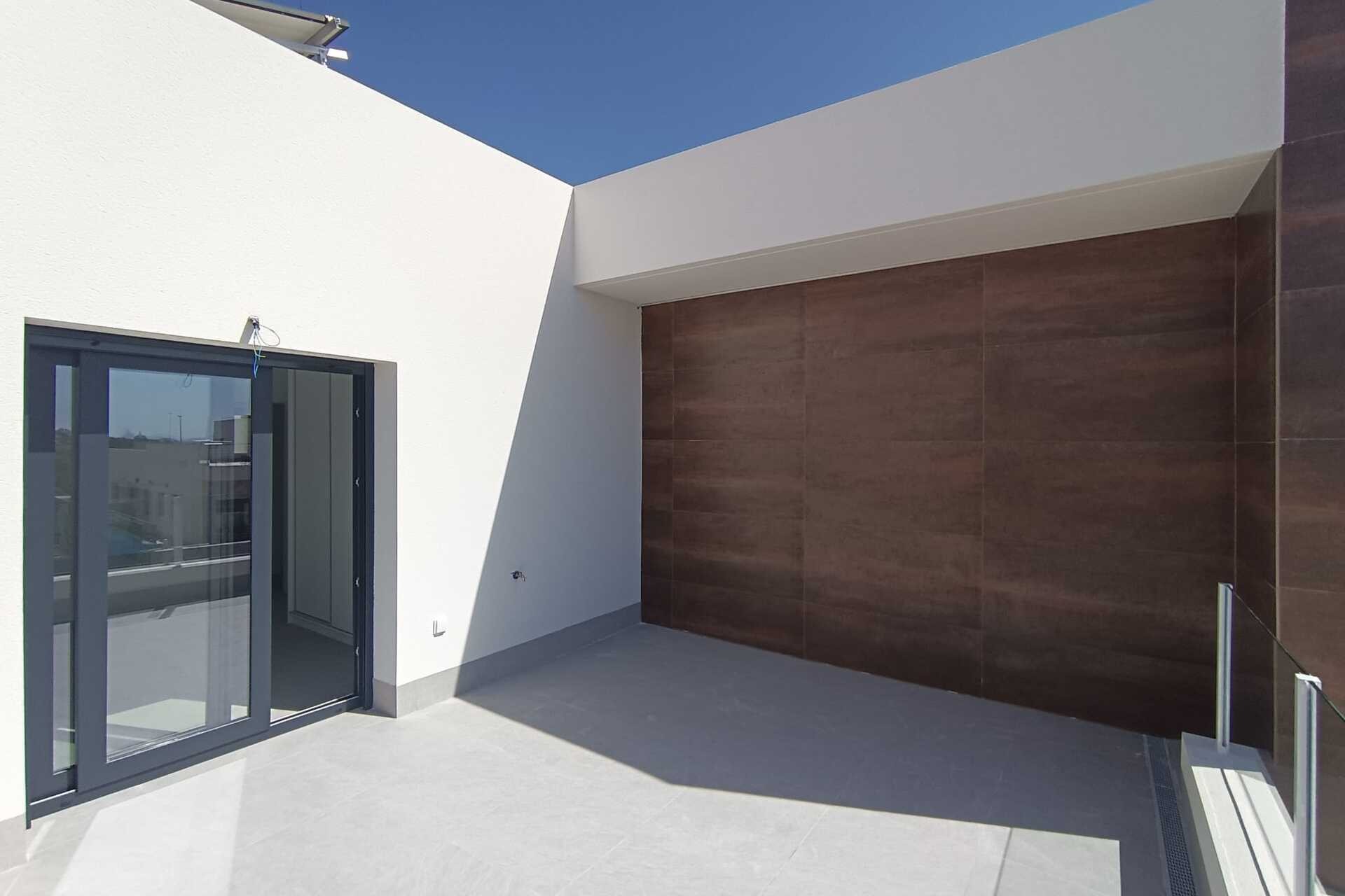 New Build - detached - Daya Nueva
