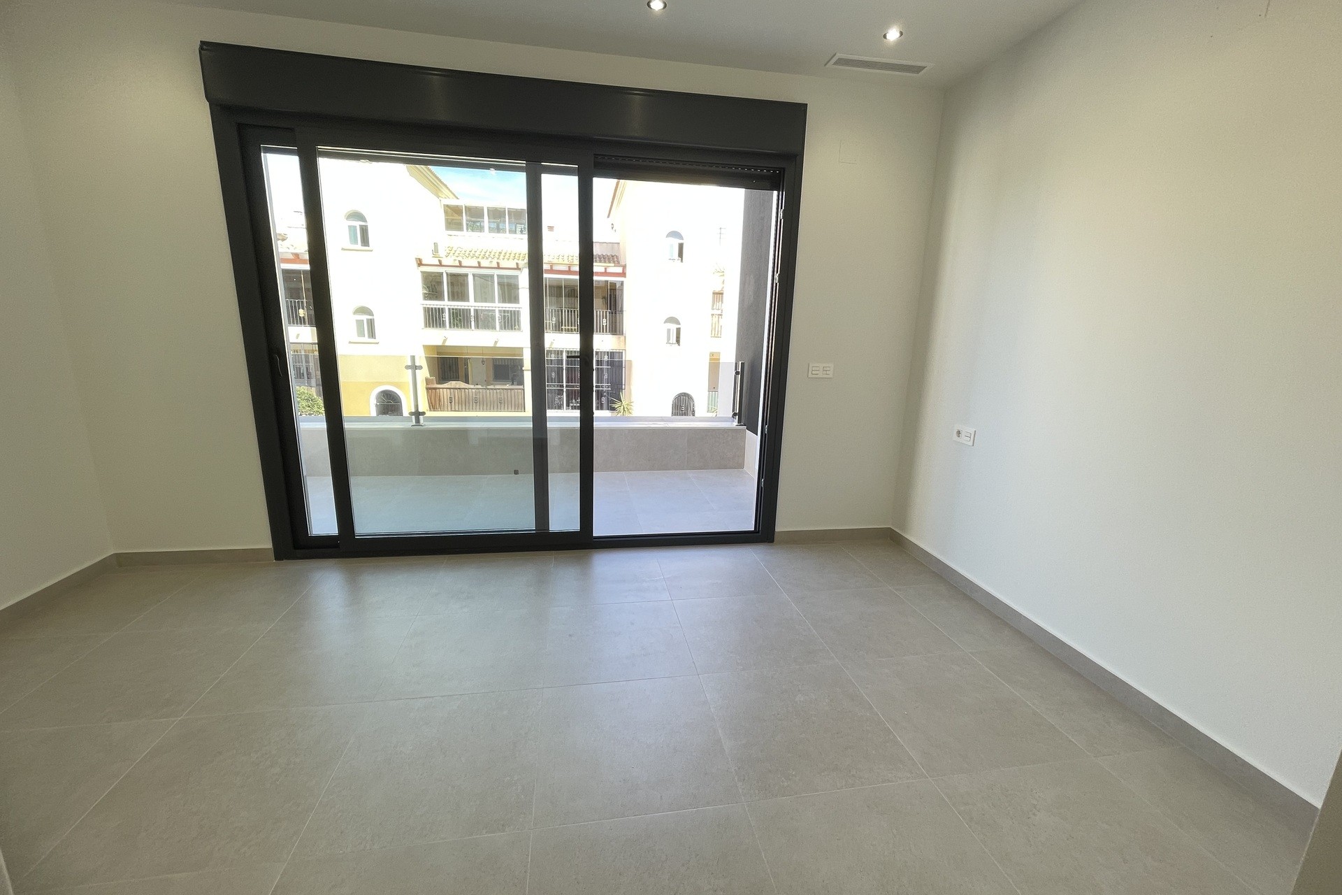 New Build - detached - Heredades