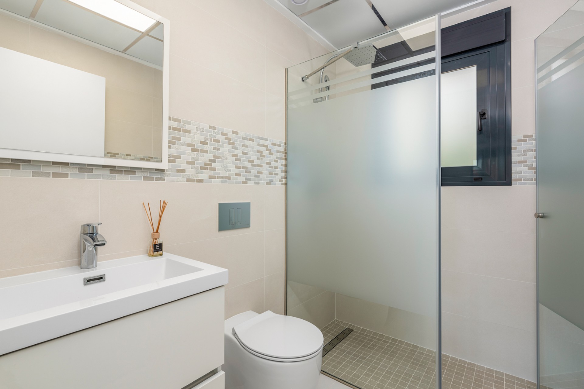 New Build - detached - Playa Paraiso