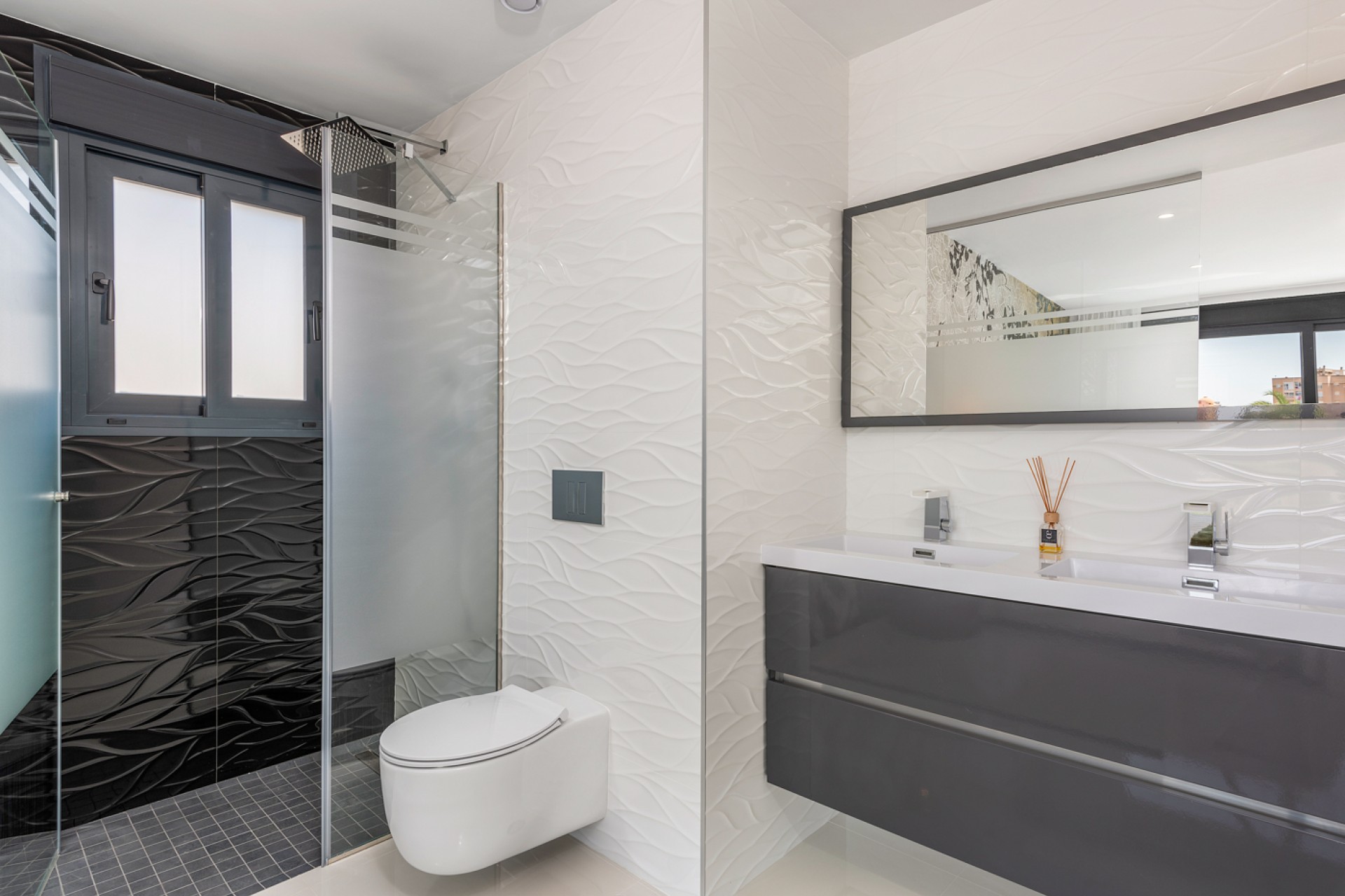 New Build - detached - Playa Paraiso