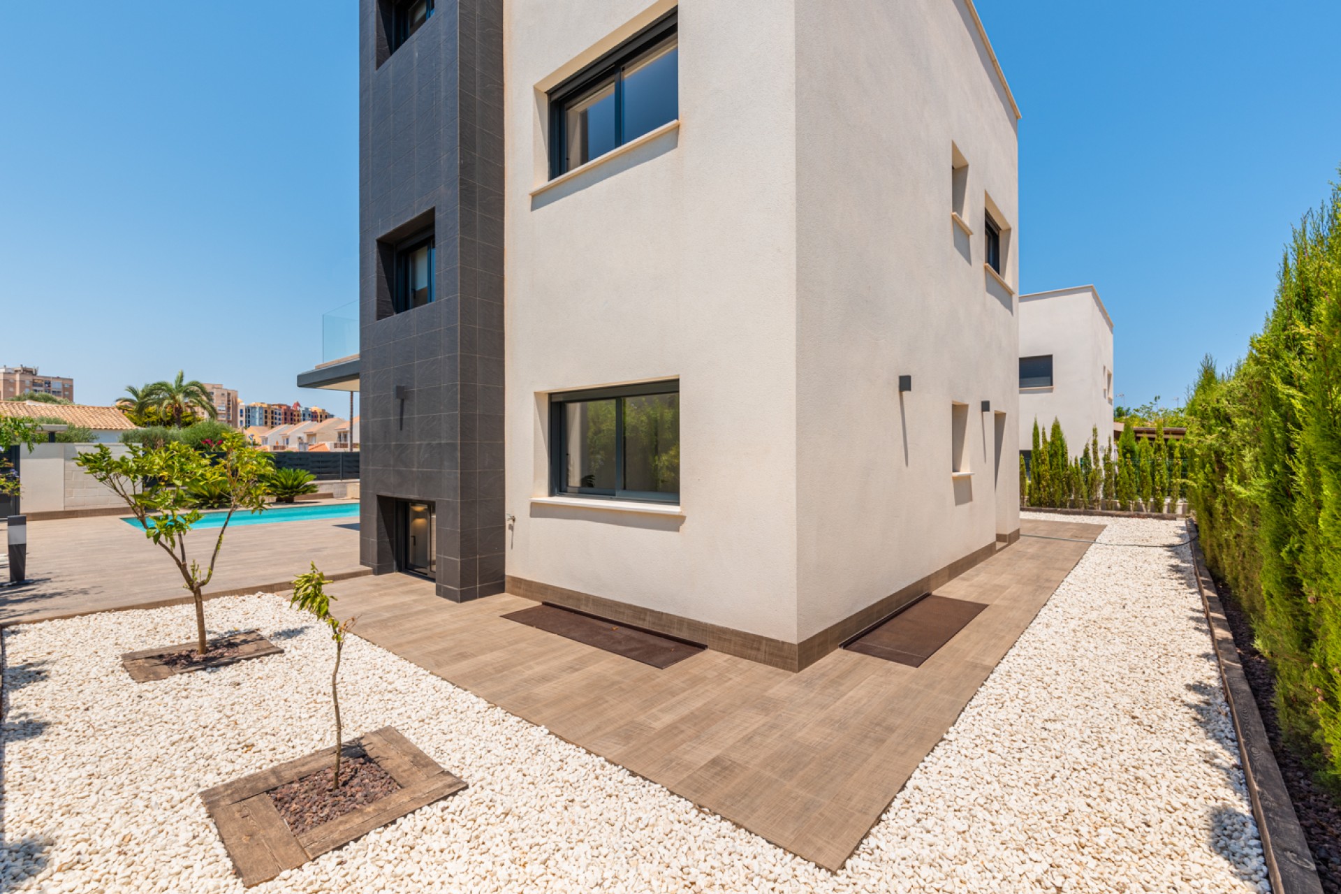 New Build - detached - Playa Paraiso