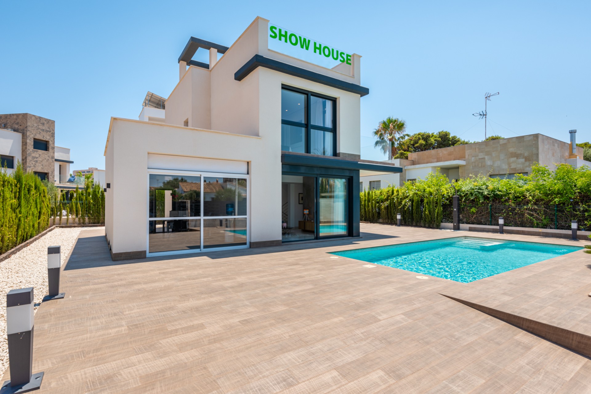 New Build - detached - Playa Paraiso