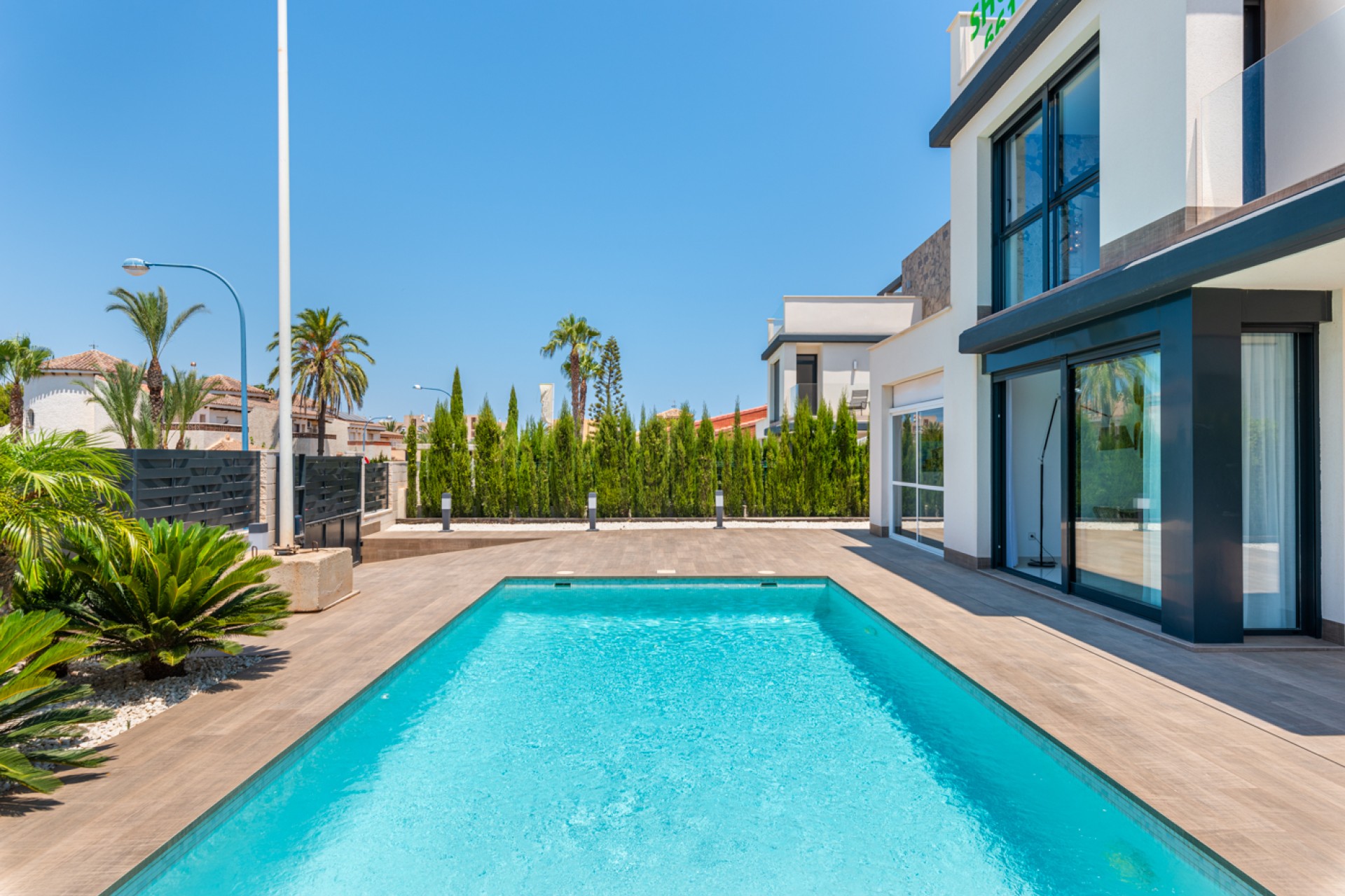 New Build - detached - Playa Paraiso