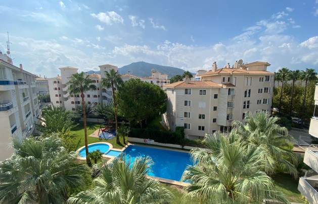 Penthouse - Verhuur Korte Termijn - Albir - HR-163