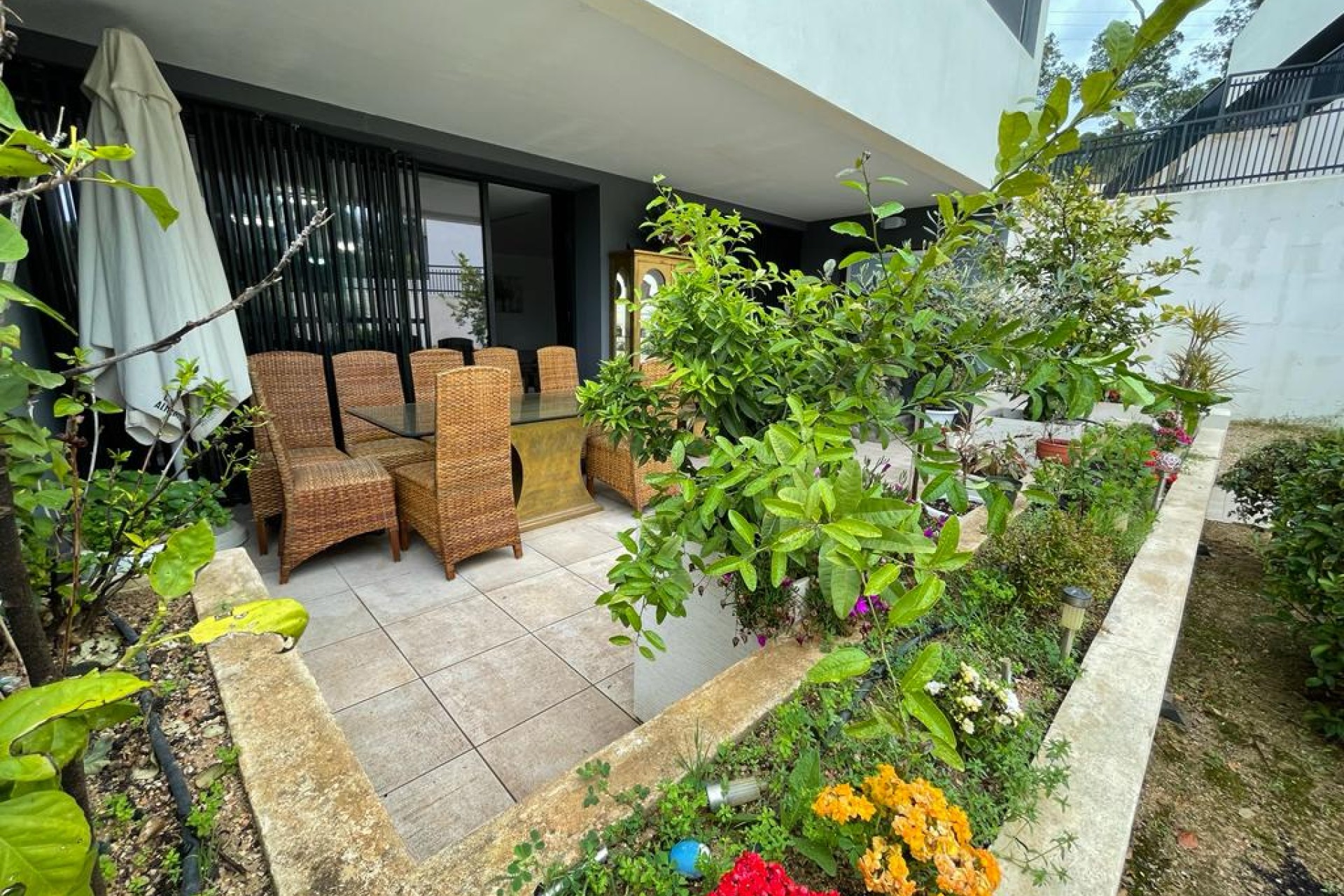 Resale - Apartment / flat - Albir - Urbanizacion