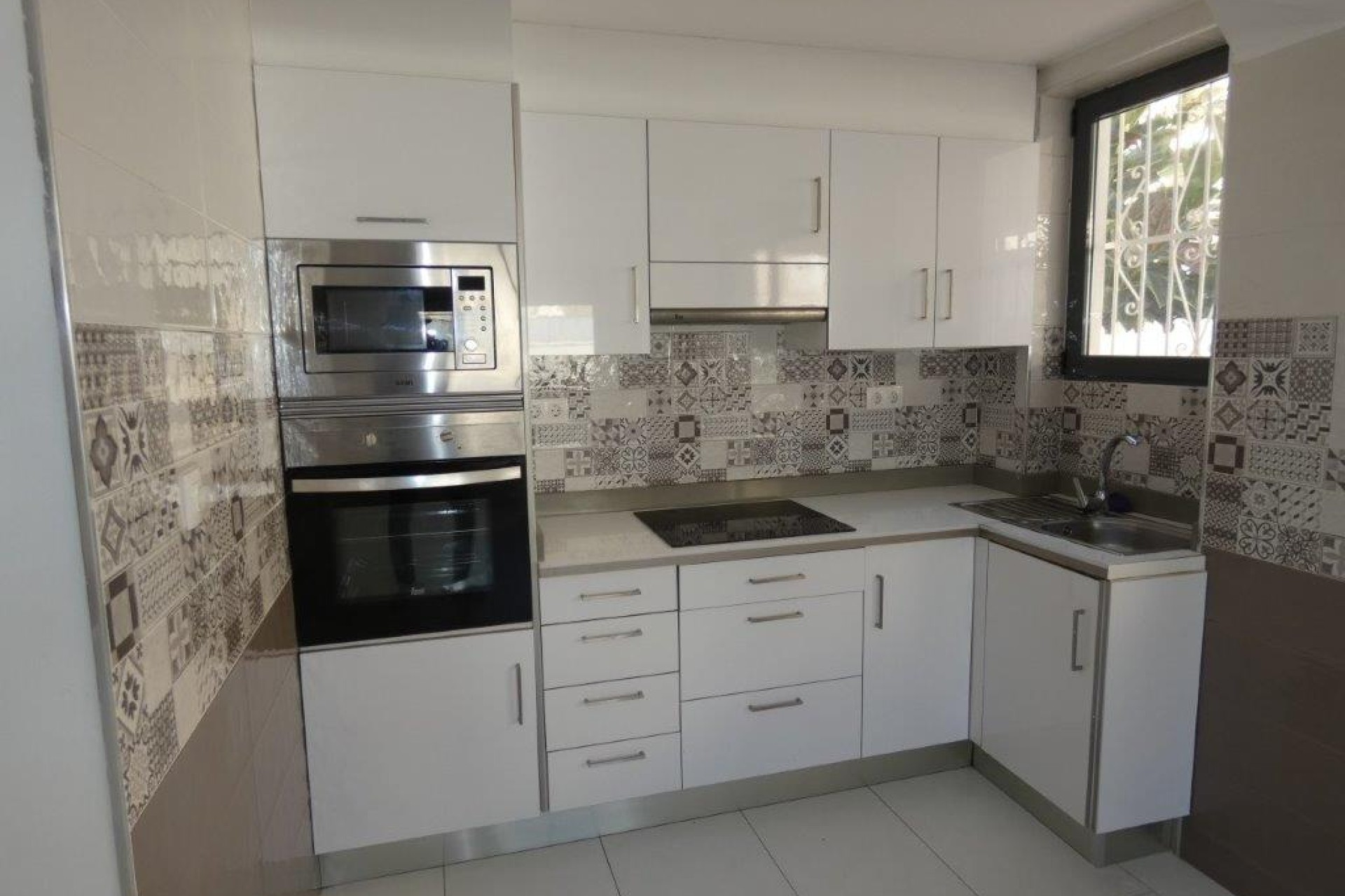 Resale - Bungalow - Albir - Centro