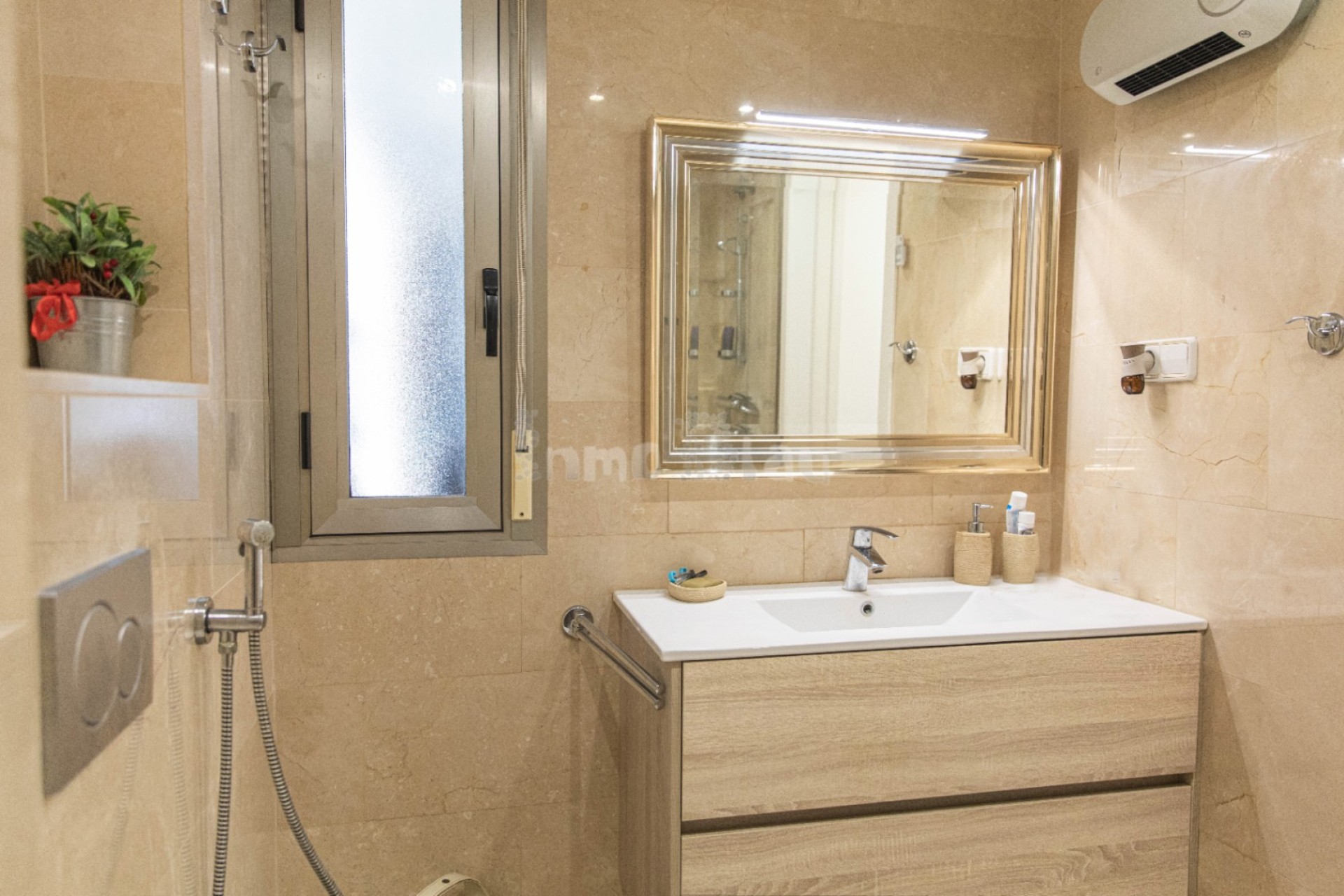 Reventa - Apartamento / piso - Albir - Centro